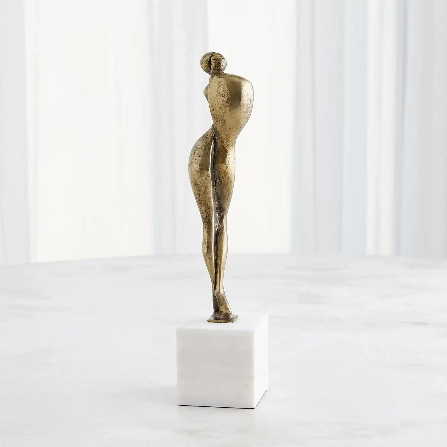 GLOBAL VIEWS SWANKY LADY - Decorative Accents