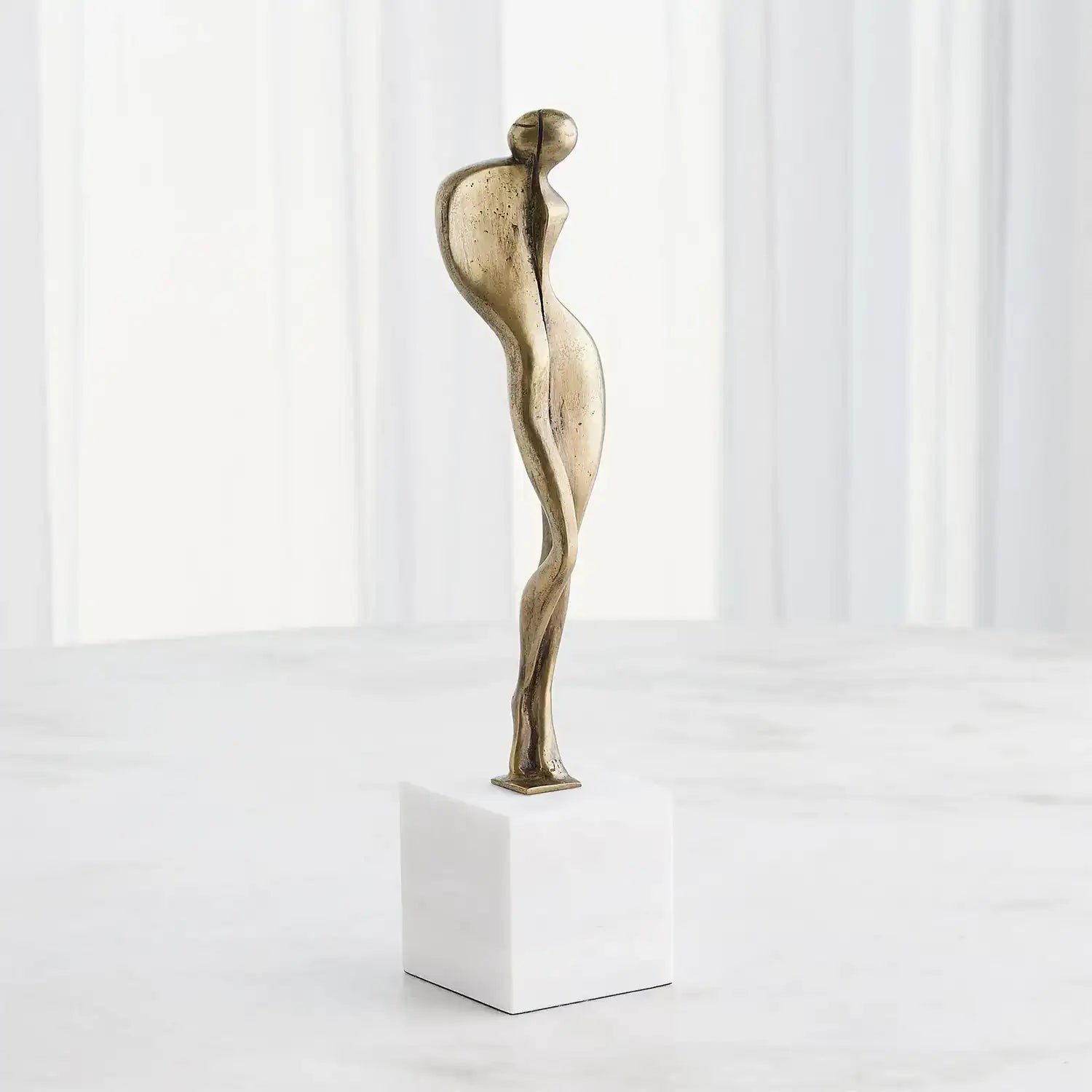 GLOBAL VIEWS SWANKY LADY - Decorative Accents