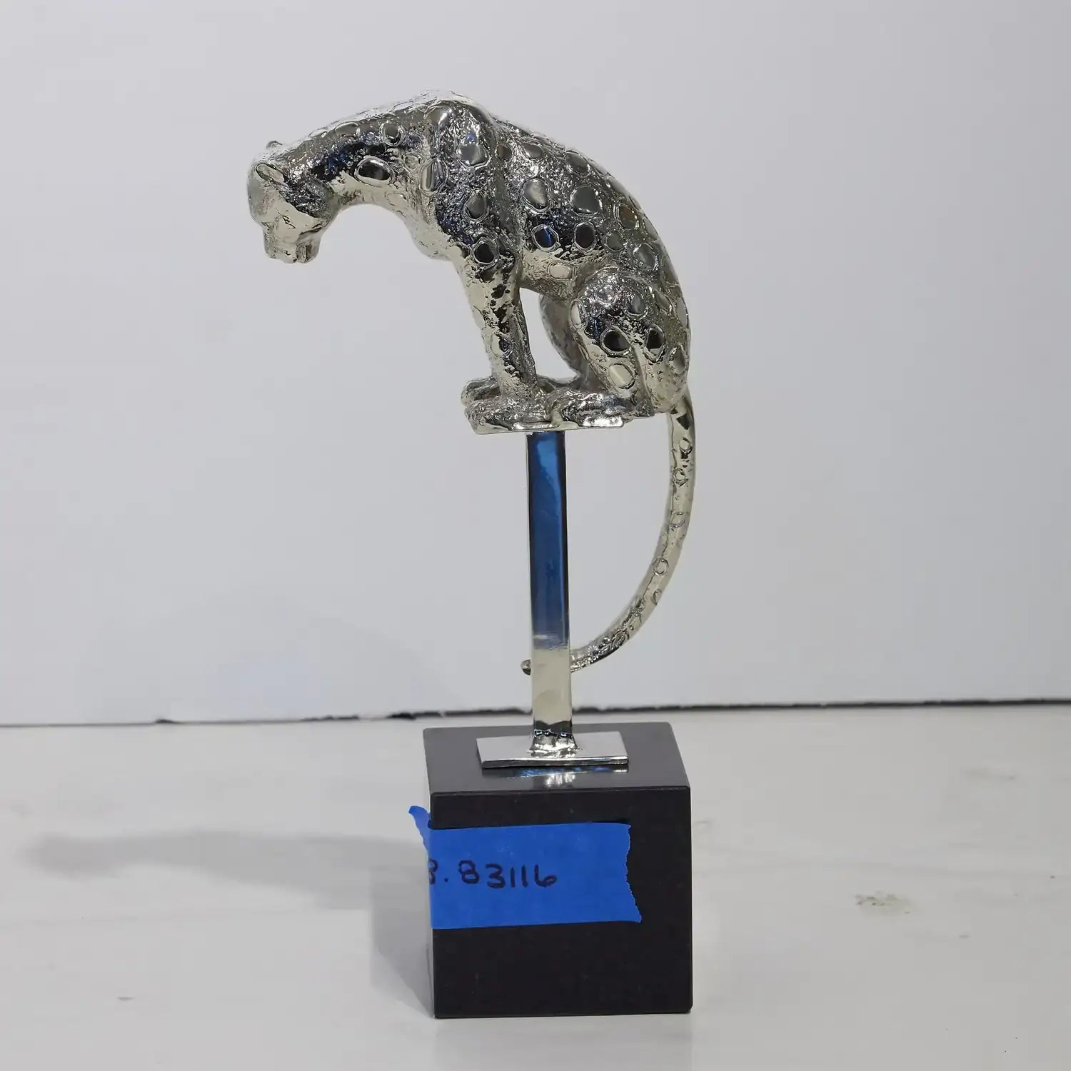 GLOBAL VIEWS PERCHED JAGUAR ON STAND - Decorative Accents