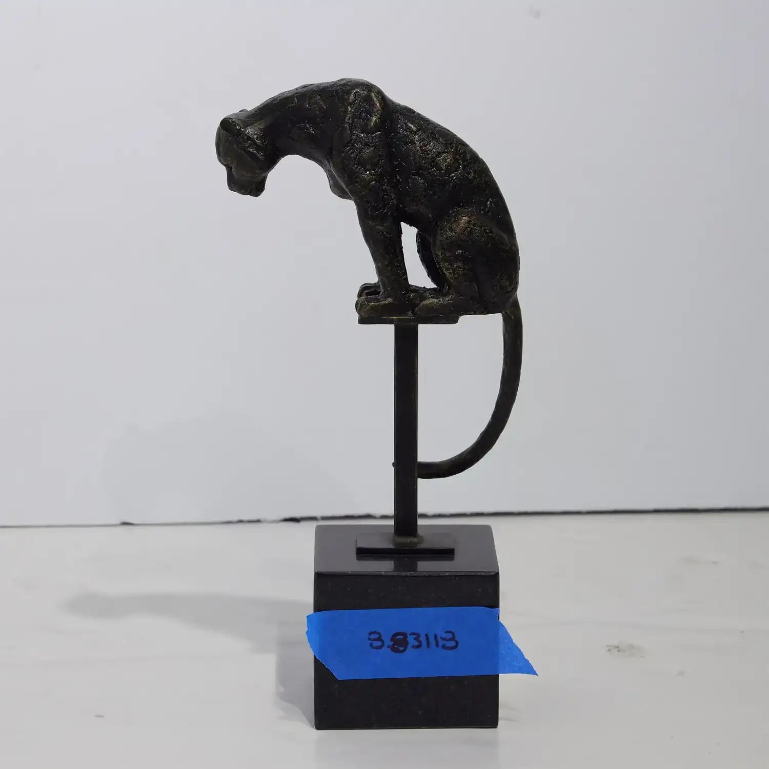 GLOBAL VIEWS PERCHED JAGUAR ON STAND - Decorative Accents
