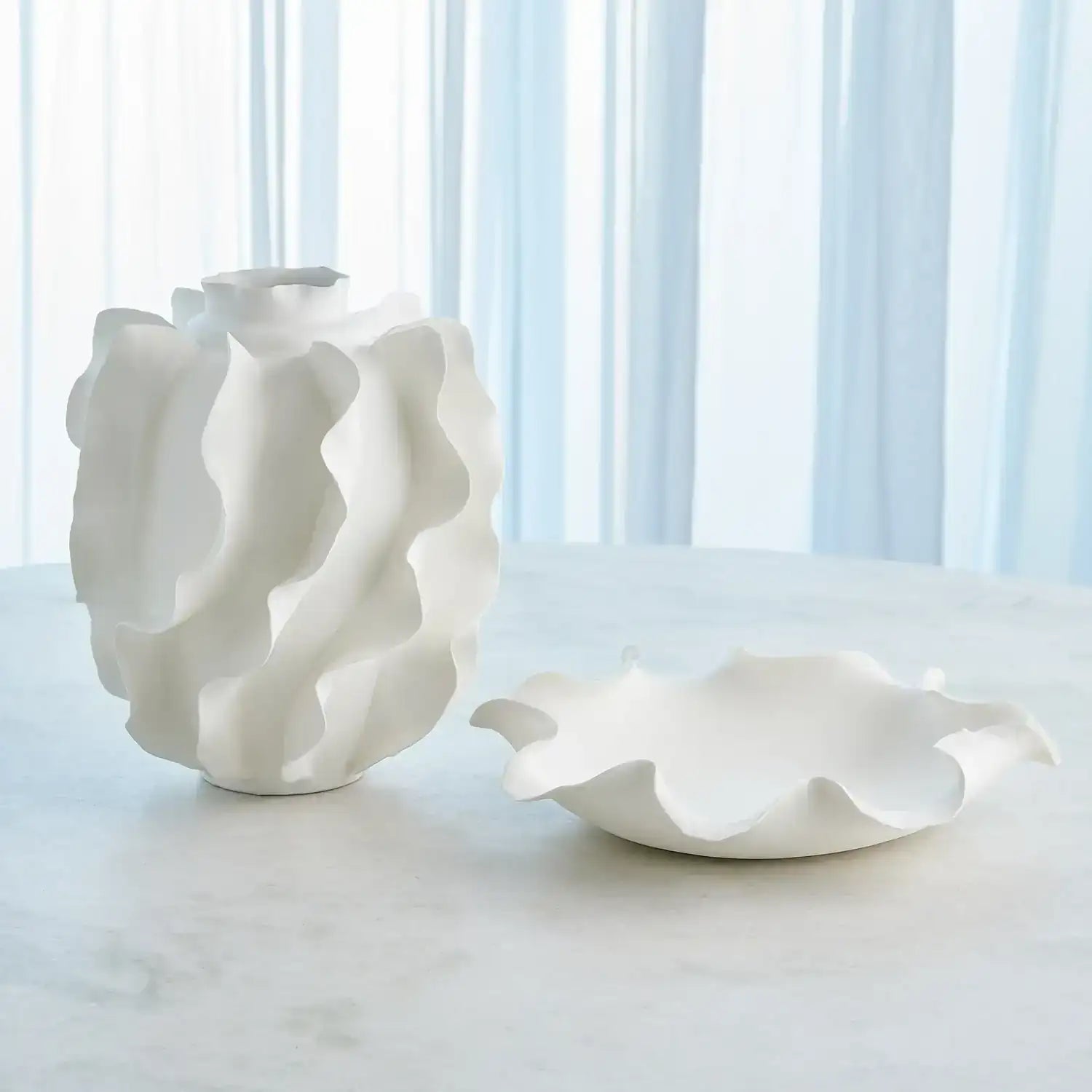 GLOBAL VIEWS FOLIOS VASE - Decorative Accents