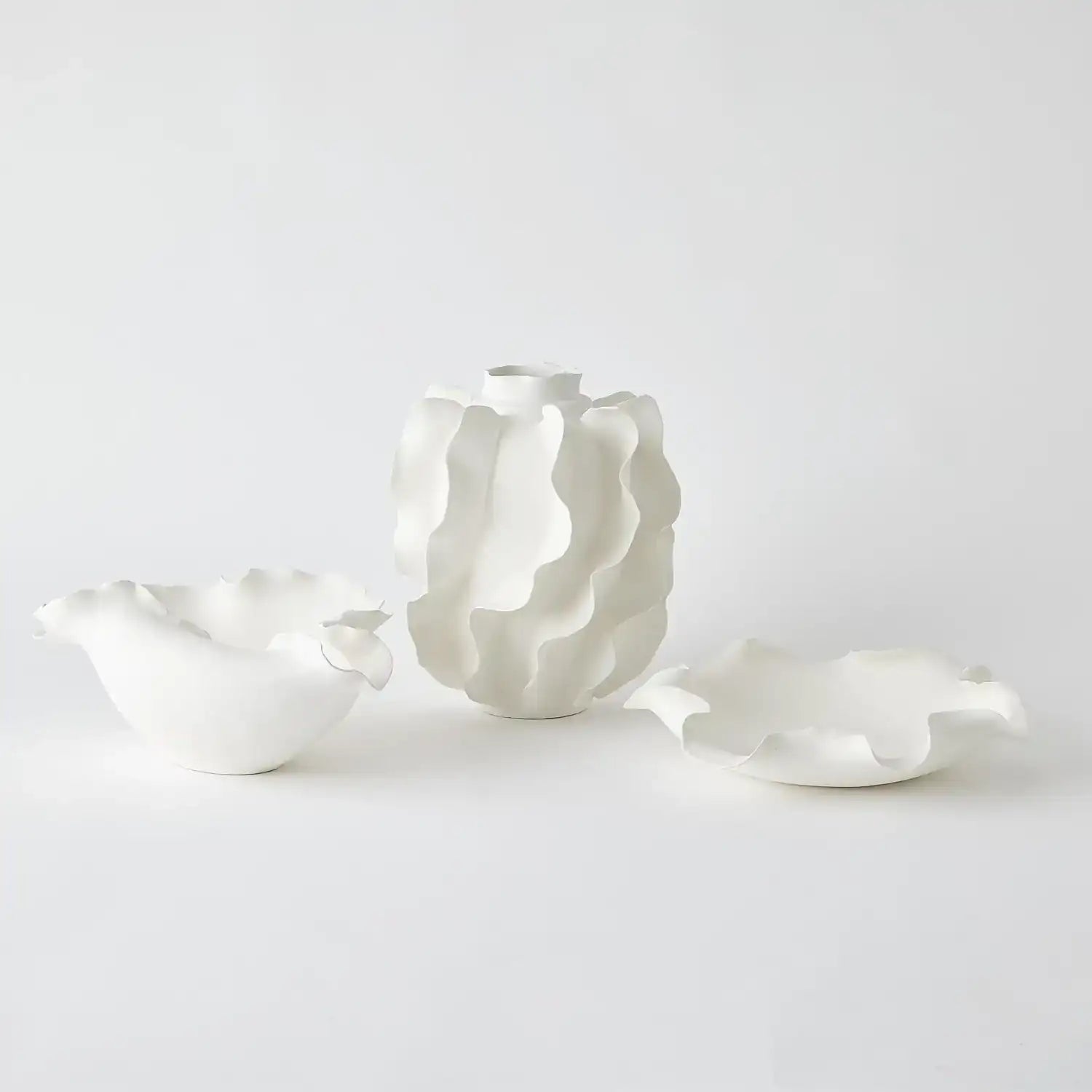 GLOBAL VIEWS FOLIOS VASE - Decorative Accents