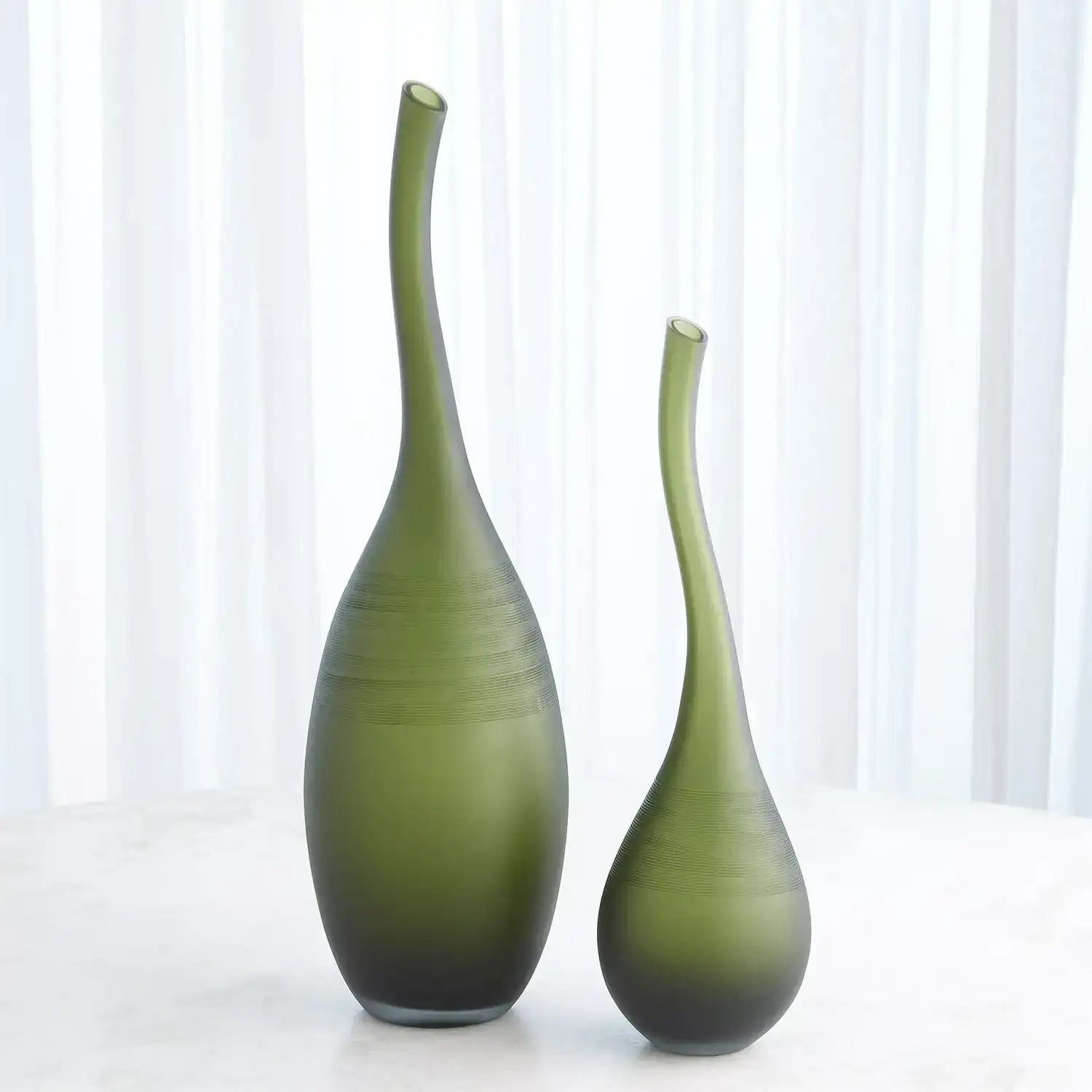 GLOBAL VIEWS CURVATURE BOTTLE - Art