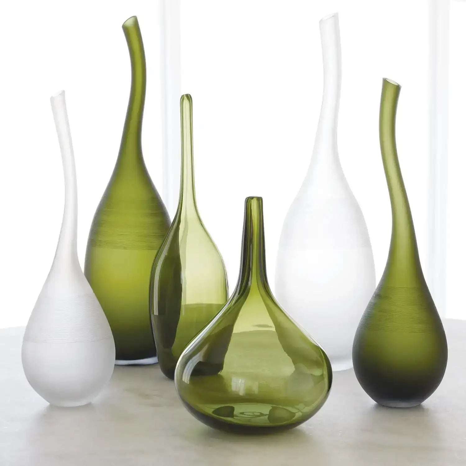 GLOBAL VIEWS CURVATURE BOTTLE - Art