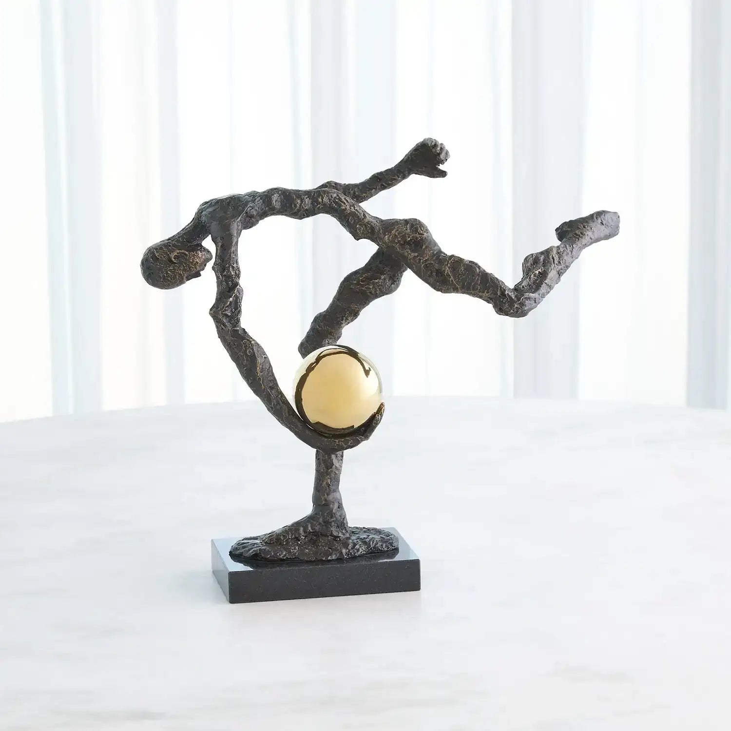 GLOBAL VIEWS TRIPPED UP SCULPTURE - Decorative Accents