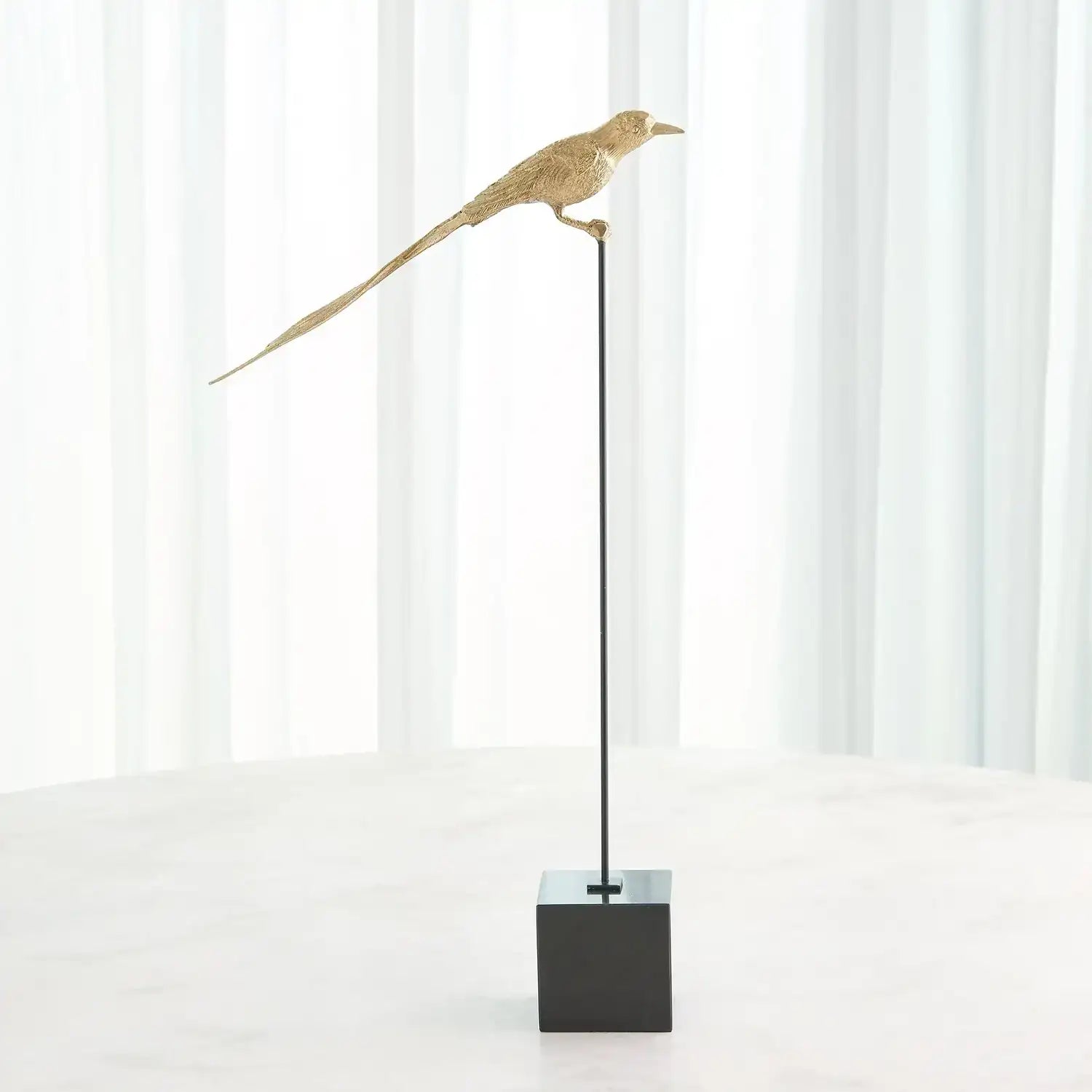 GLOBAL VIEWS PERCHED SWALLOW - Decorative Accents