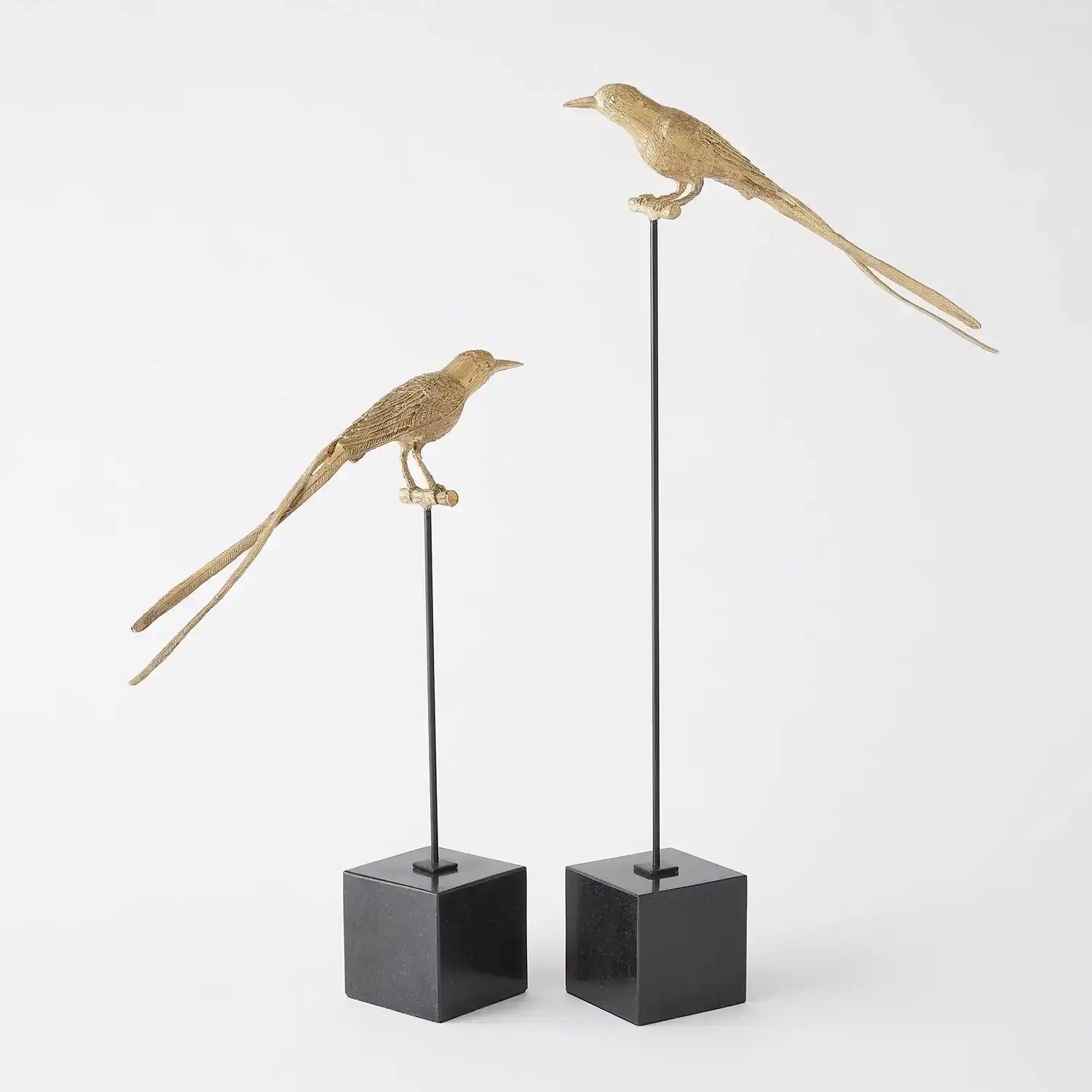 GLOBAL VIEWS PERCHED SWALLOW - Decorative Accents