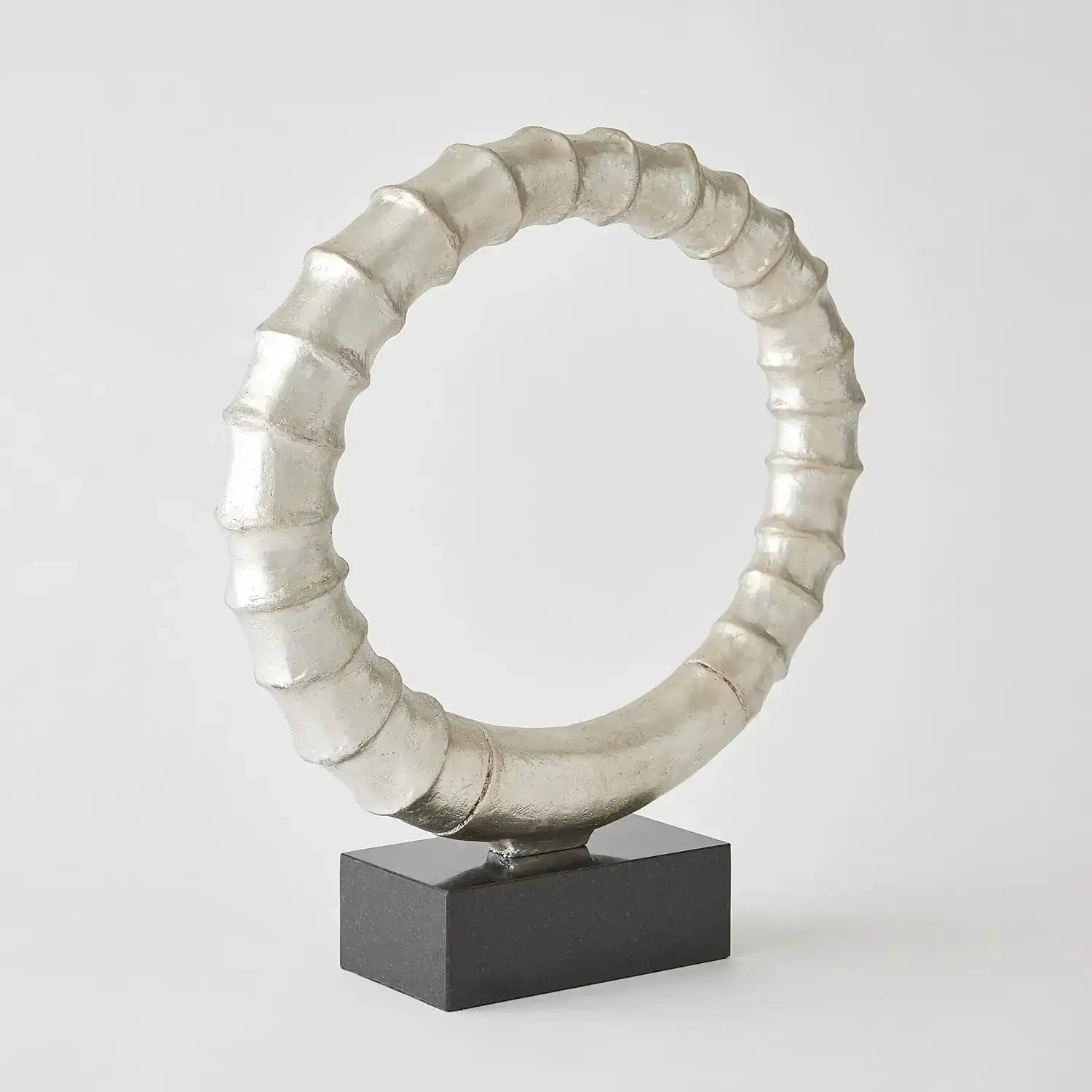GLOBAL VIEWS INFINITY HORN SCULPTURE - Decorative Accents