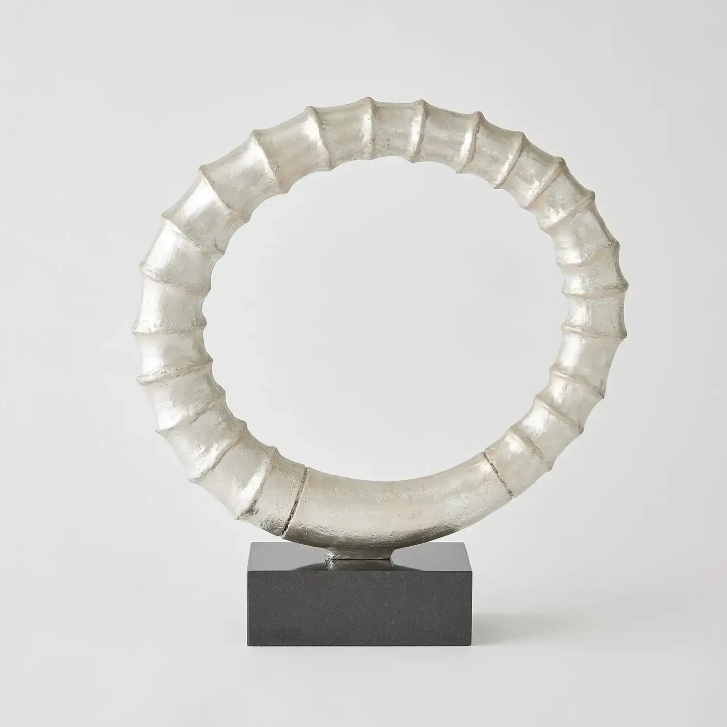 GLOBAL VIEWS INFINITY HORN SCULPTURE - Decorative Accents