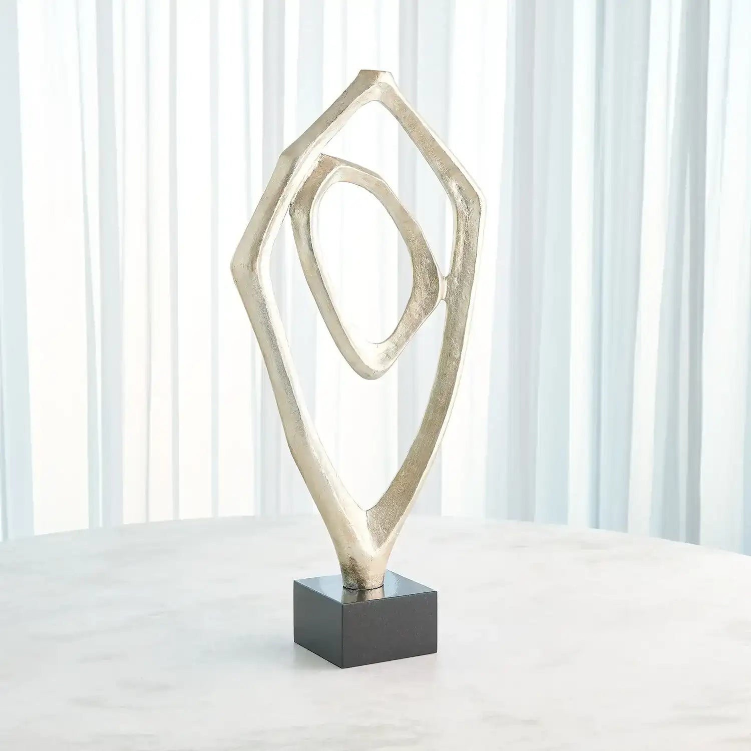 GLOBAL VIEWS INTERPLAY SCULPTURE - Decorative Accents