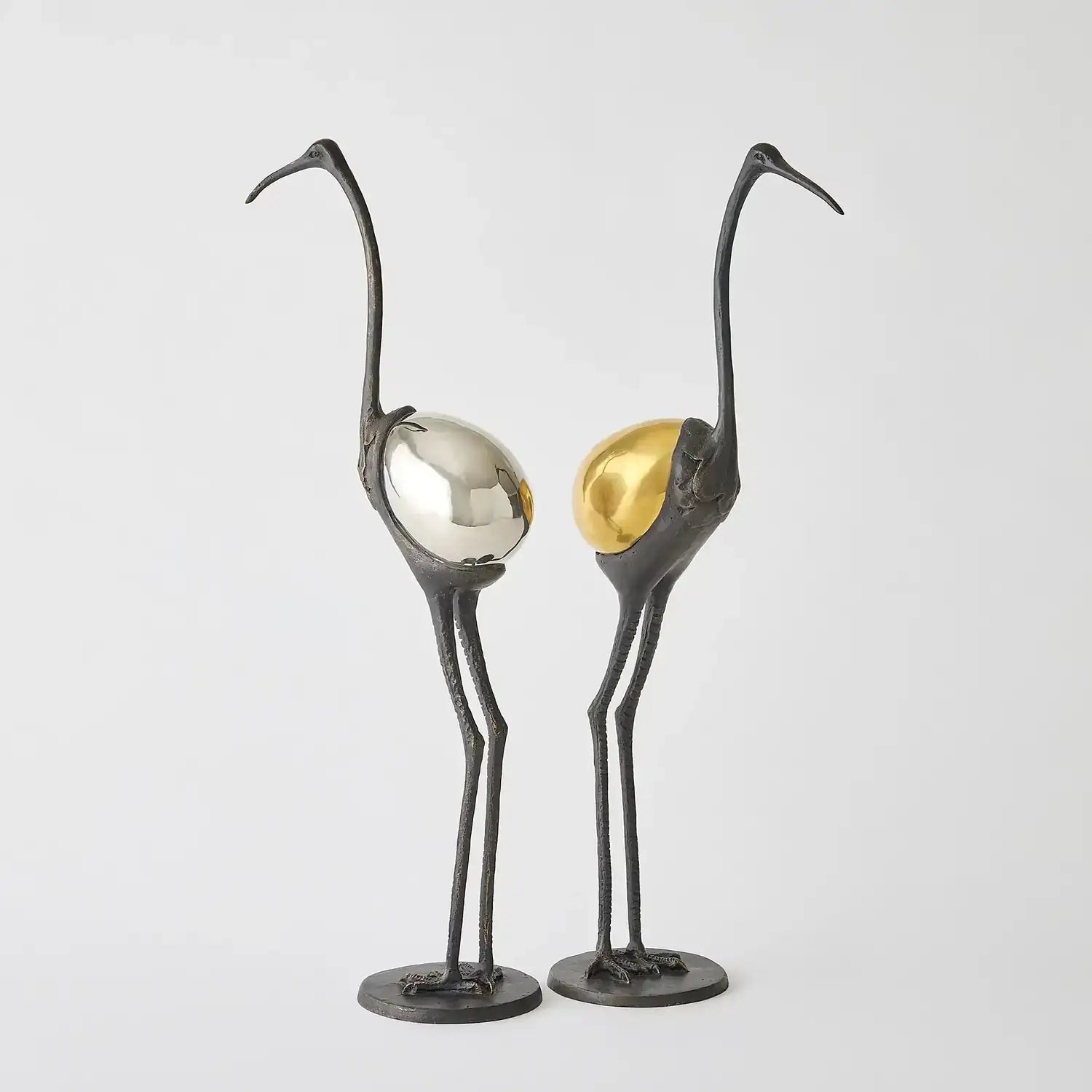 GLOBAL VIEWS PRECIOUS EGG SCULPTURE - Decorative Accents