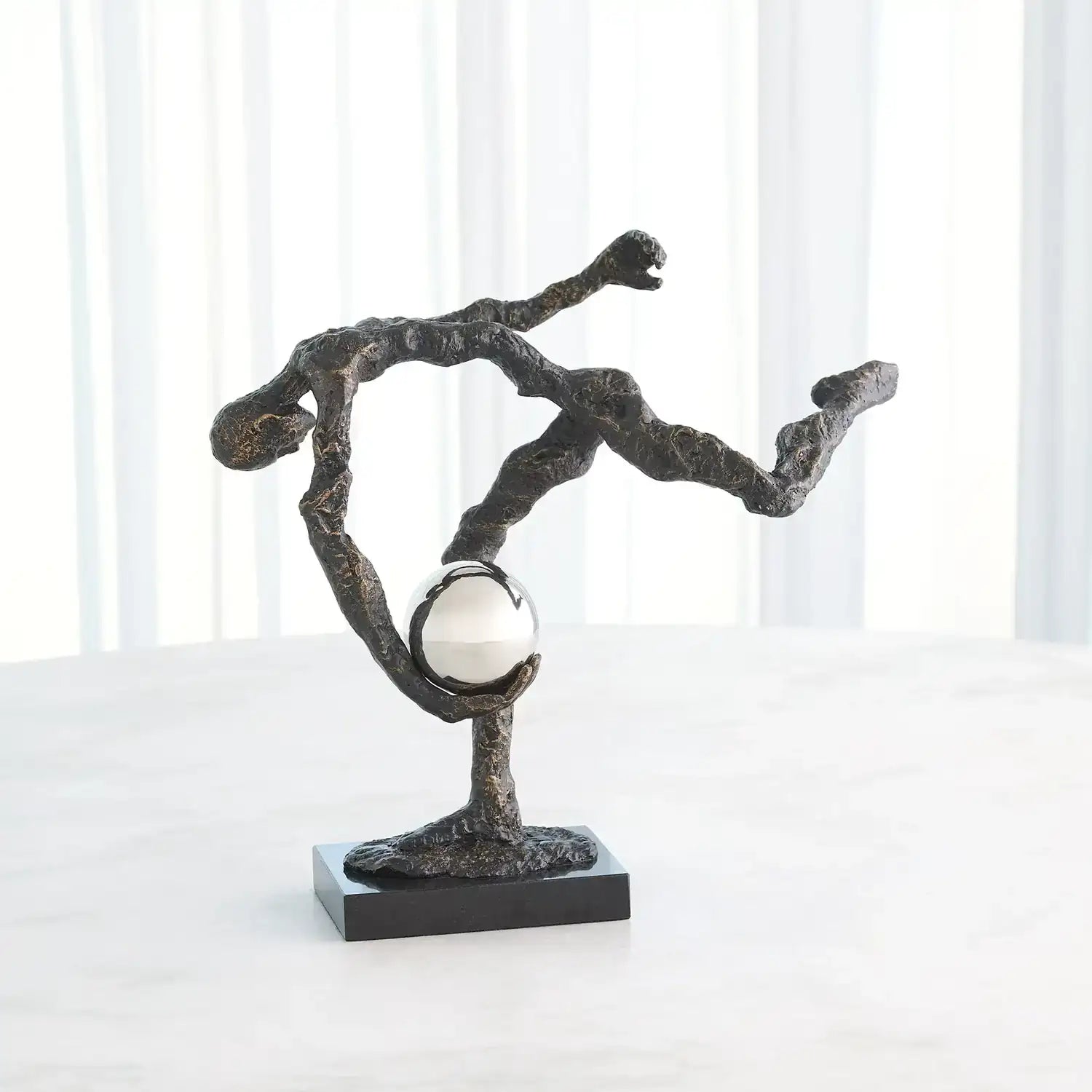 GLOBAL VIEWS TRIPPED UP SCULPTURE - Decorative Accents