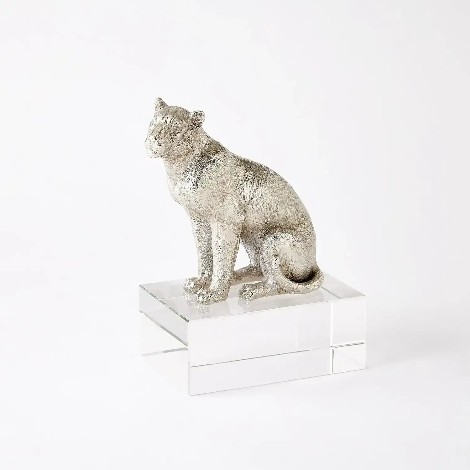 GLOBAL VIEWS LIONESS SCULPTURE - Decorative Accents