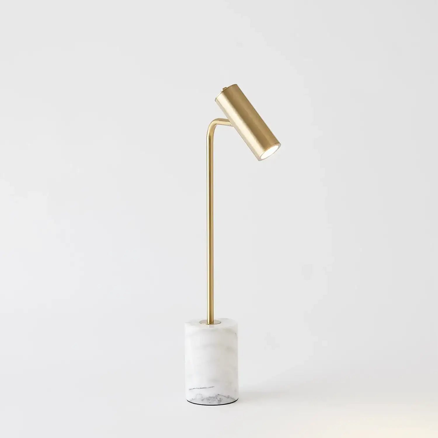 GLOBAL VIEWS, SPOTLIGHT TABLE LAMP, TABLE LAMPS