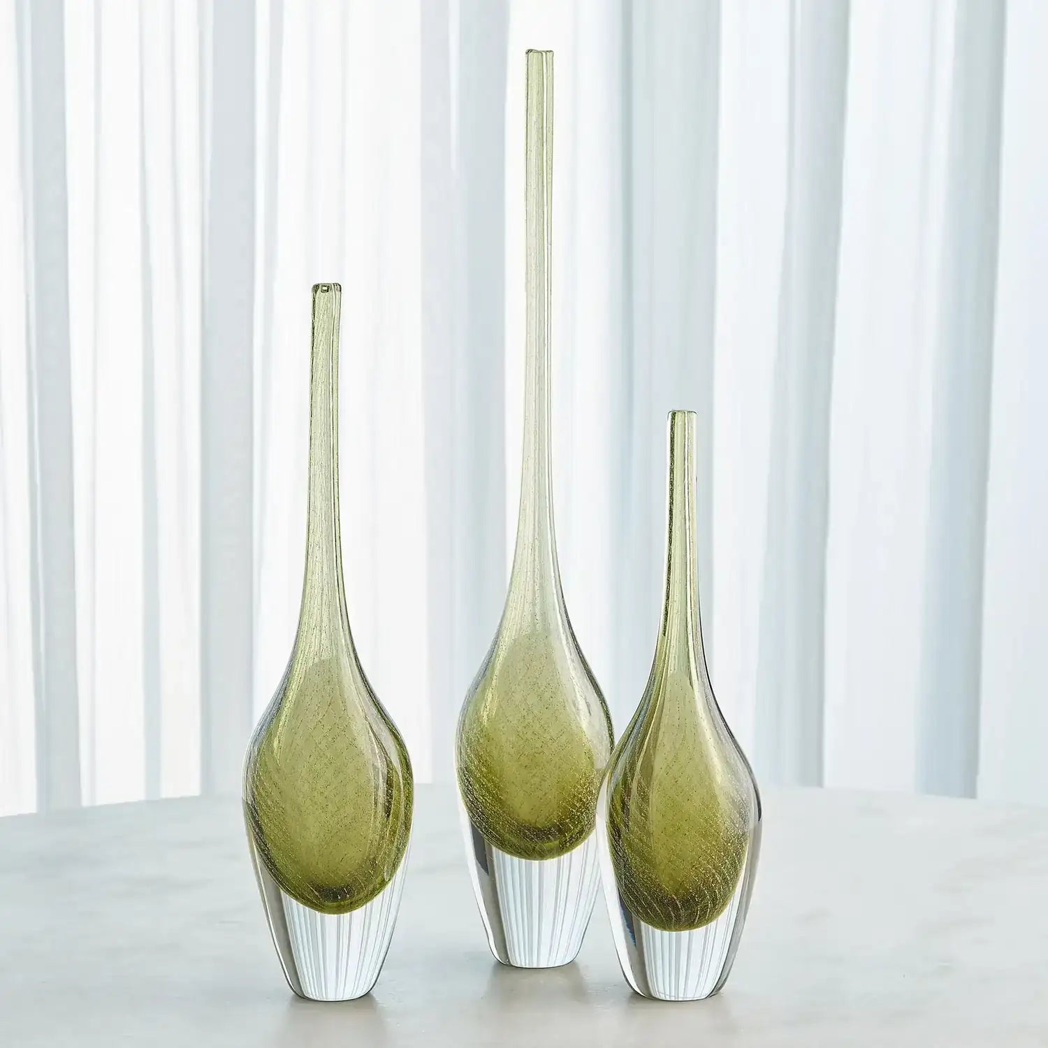 GLOBAL VIEWS FLECKED SPIRE BOTTLE - Art