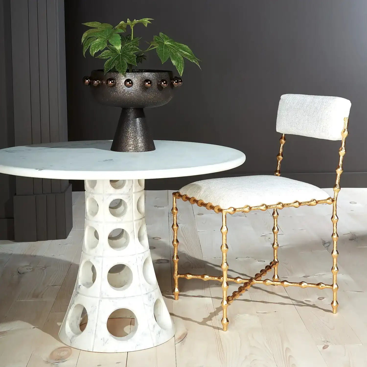 GLOBAL VIEWS TAPER CIRCLE DINING TABLE - Dinning Tables