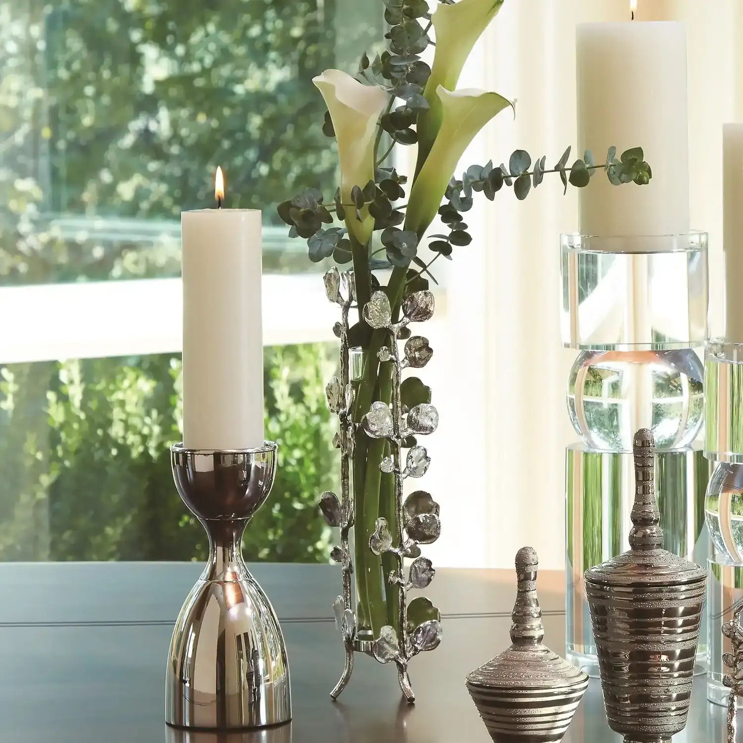 GLOBAL VIEWS BAUHINIA BUD VASE - Decorative Accents