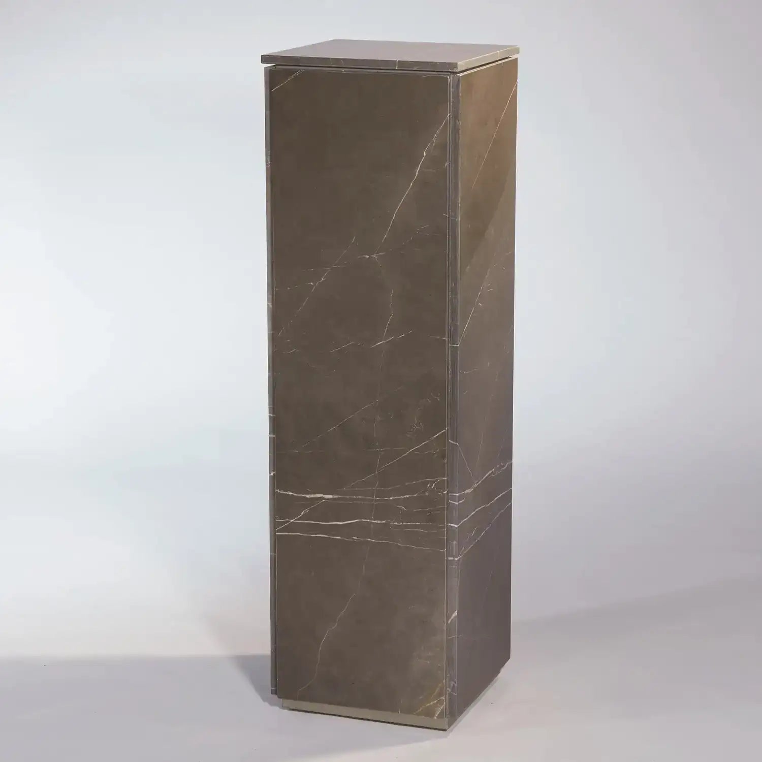 GLOBAL VIEWS GRAFFITO MARBLE PEDESTAL - Decorative Accents