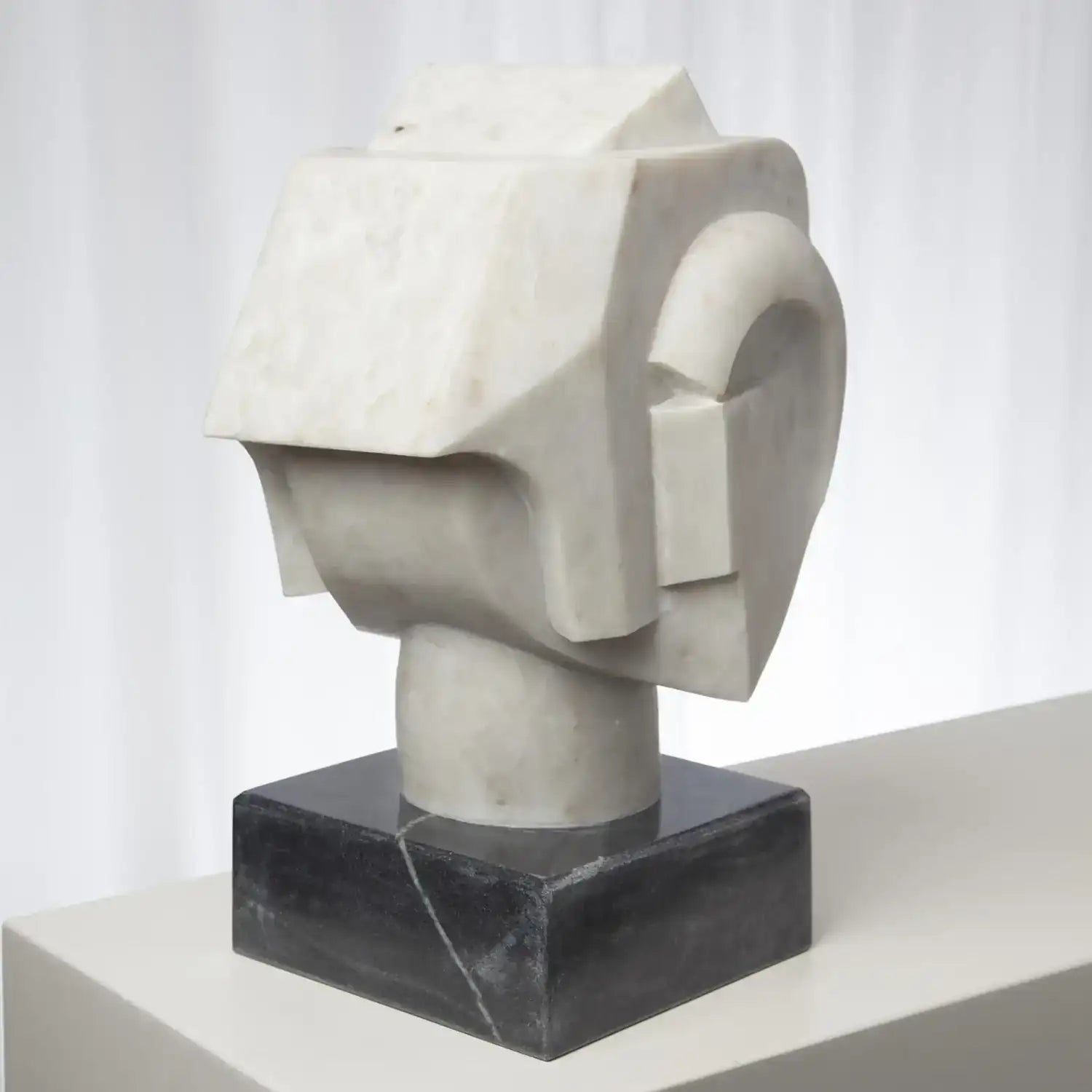 GLOBAL VIEWS ABSTRACT BUST - Decorative Accents