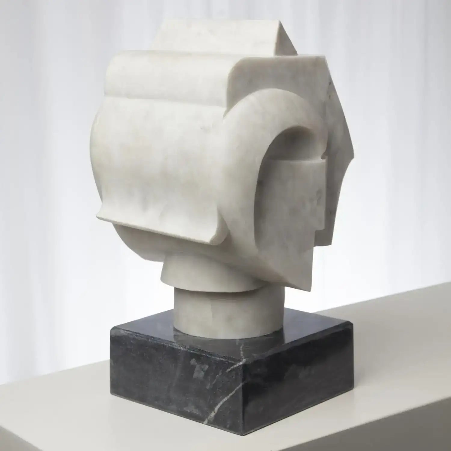 GLOBAL VIEWS ABSTRACT BUST - Decorative Accents