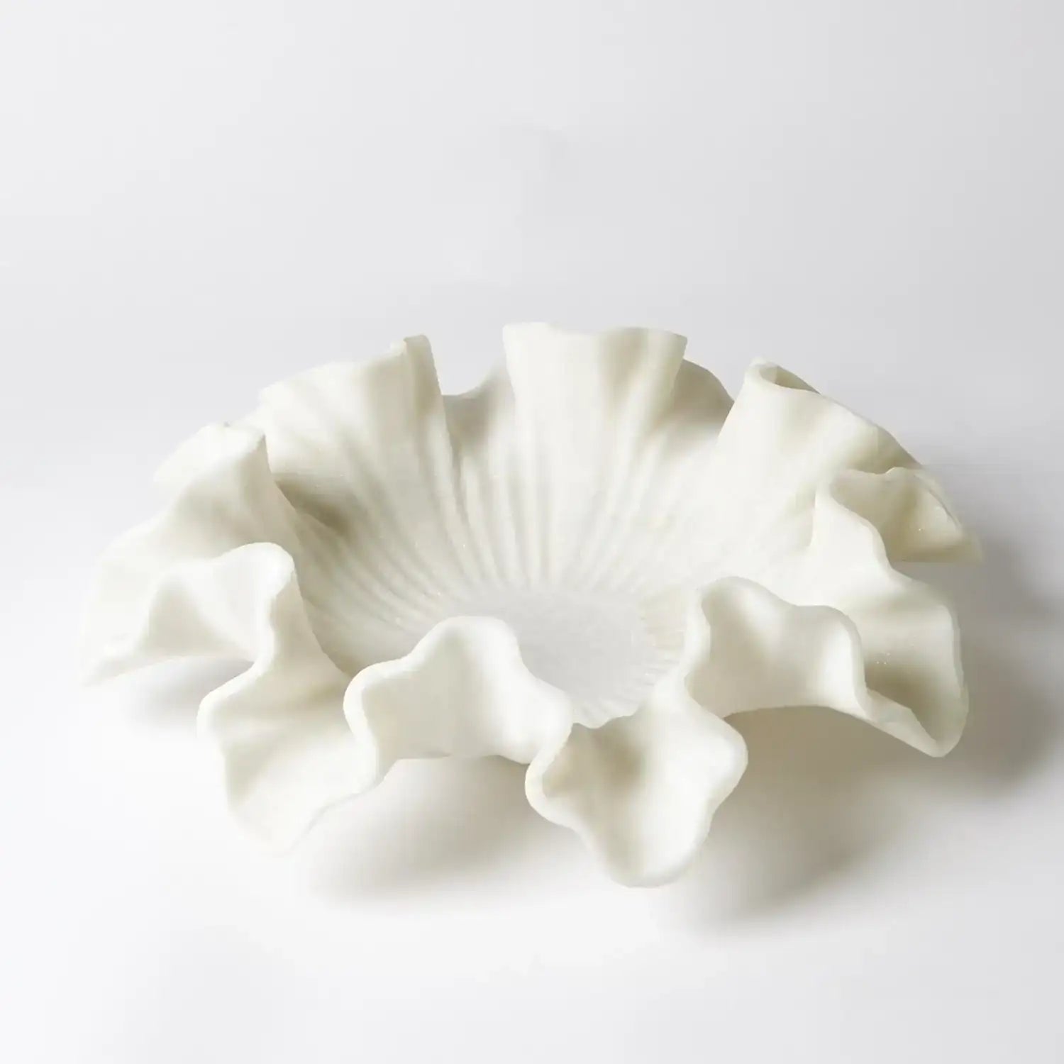 GLOBAL VIEWS MARBLE RUFFLE BOWL - Decorative Accents