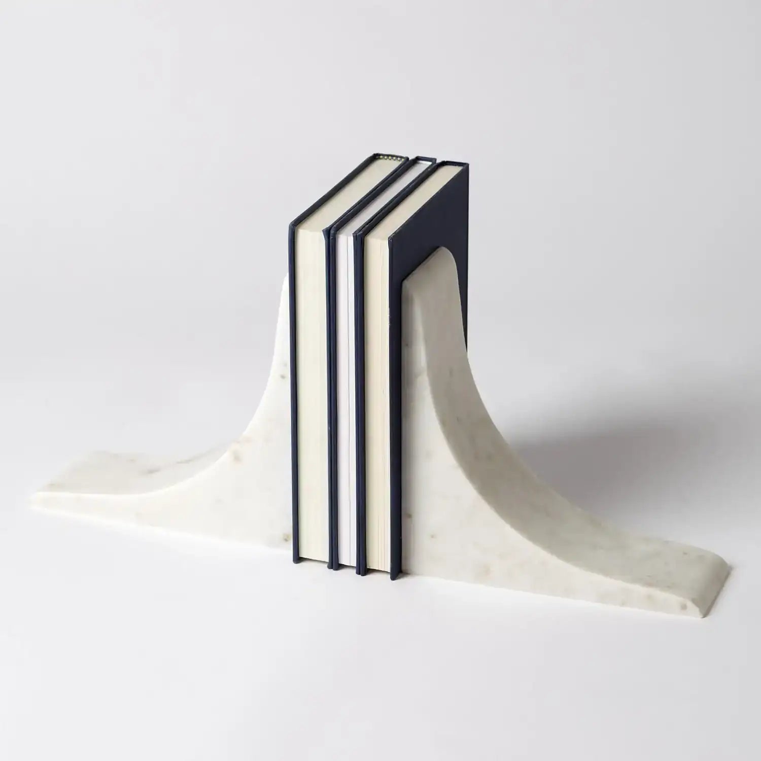 GLOBAL VIEWS SLEEK BOOKENDS - Decorative Accents
