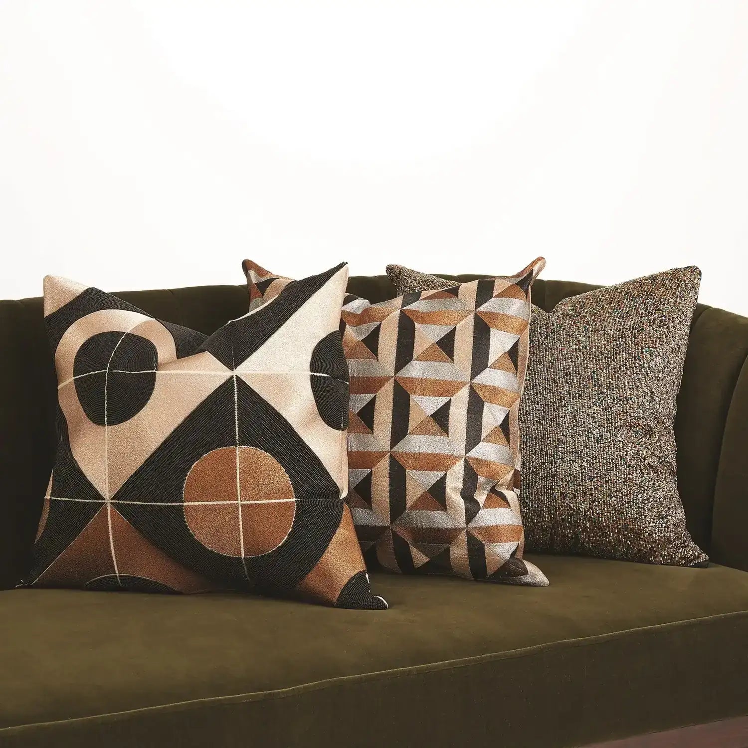 GLOBAL VIEWS CIRCLE MARQUETRY PILLOW - Decorative Accents