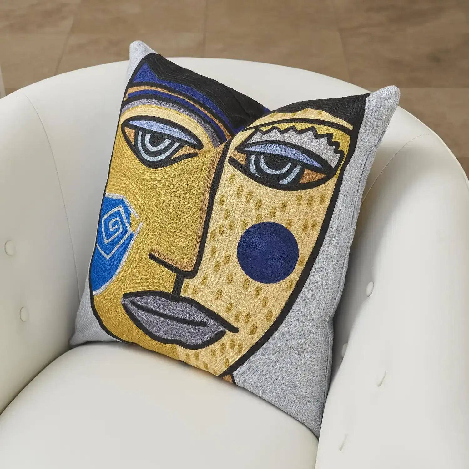 GLOBAL VIEWS PAULO PILLOW - Decorative Accents