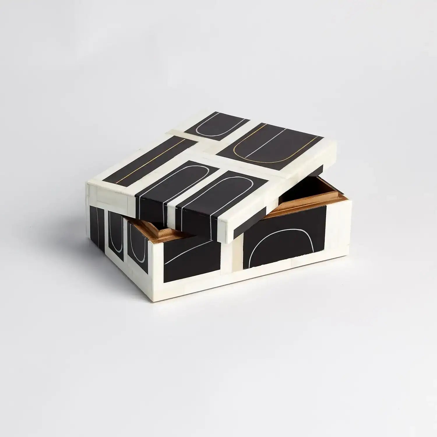 GLOBAL VIEWS BRASS LOOP BOX - Decorative Accents