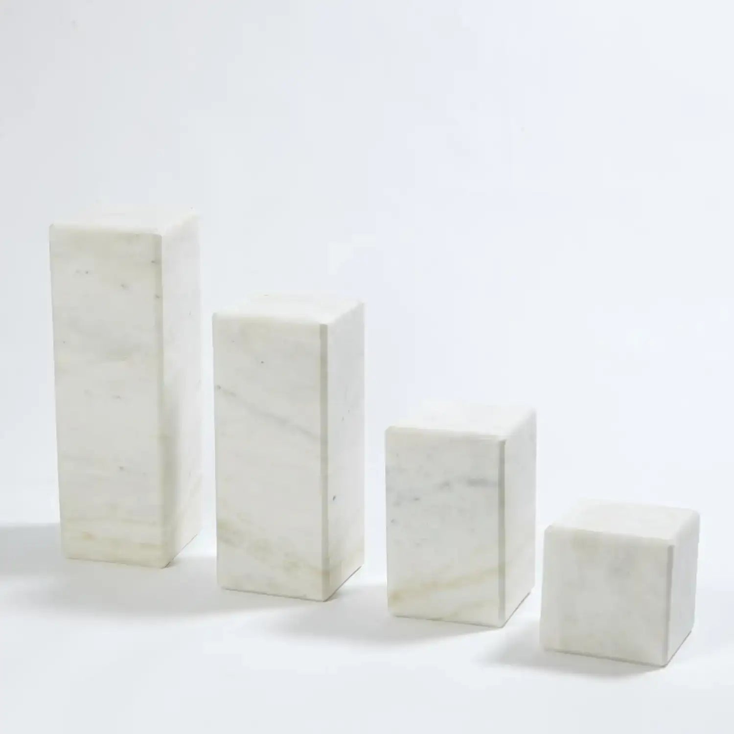 GLOBAL VIEWS 5" MARBLE MINI PEDESTAL/RISER - Decorative Accents