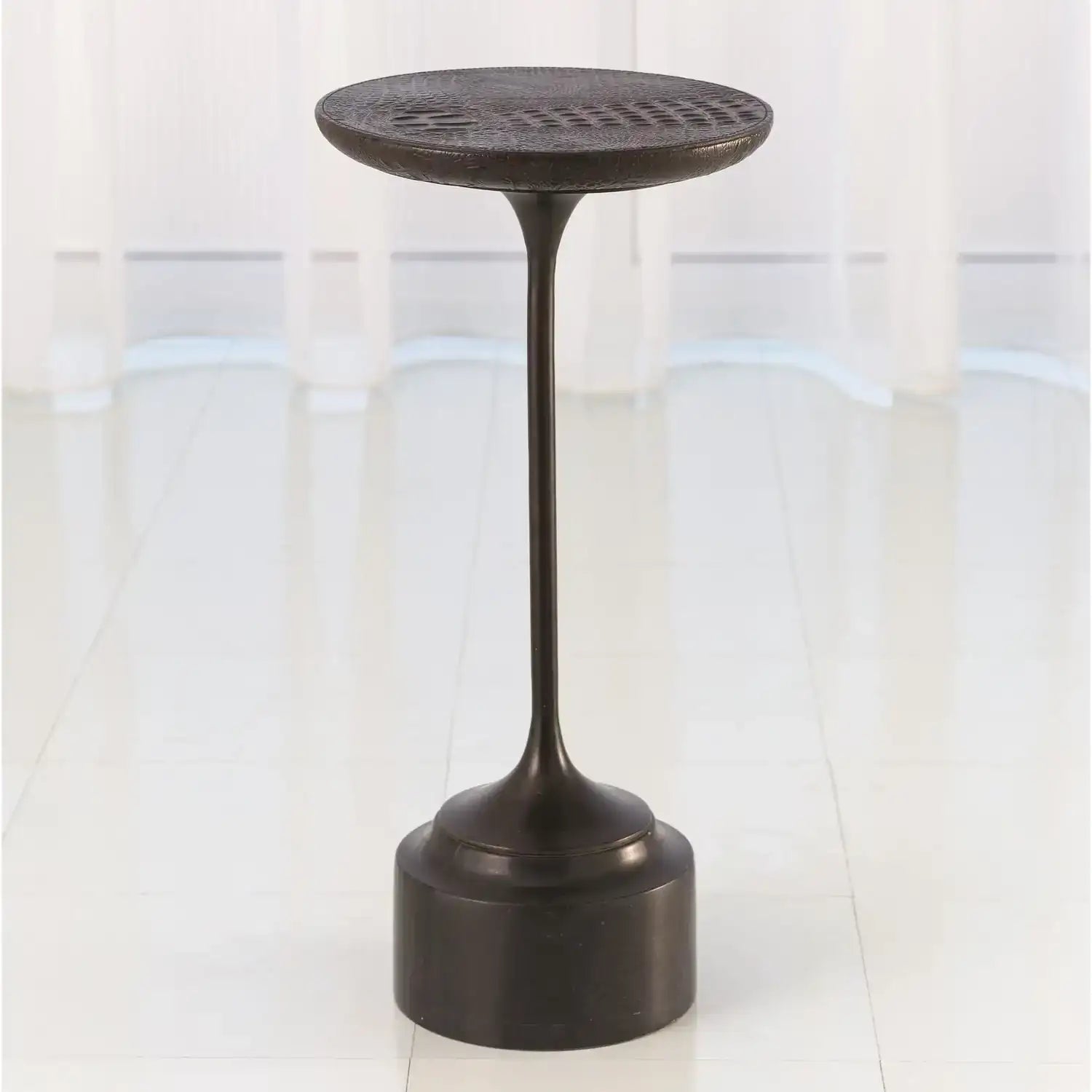 GLOBAL VIEWS CROC DRINKS TABLE - Side