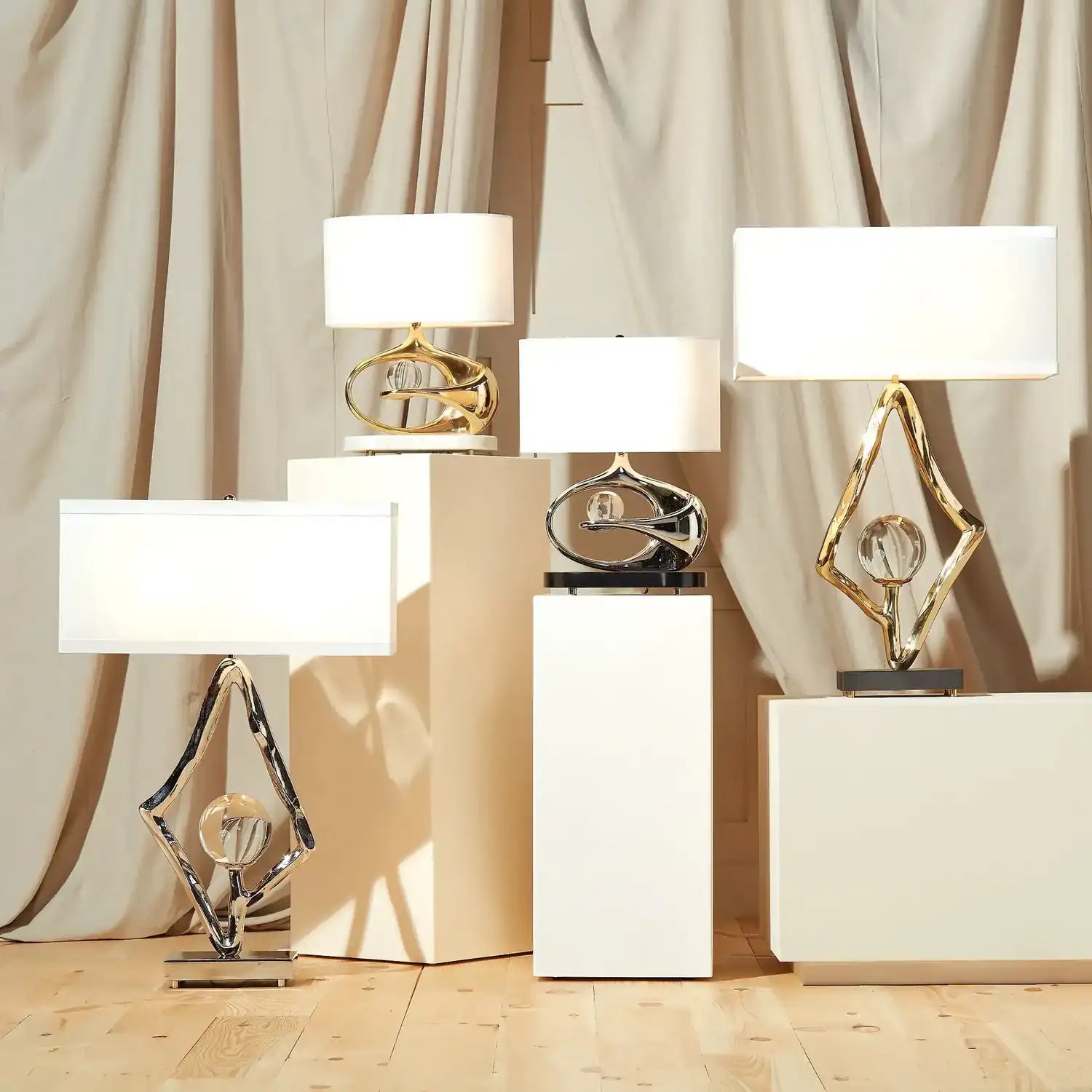 GLOBAL VIEWS, ORBIT LAMP, TABLE LAMPS