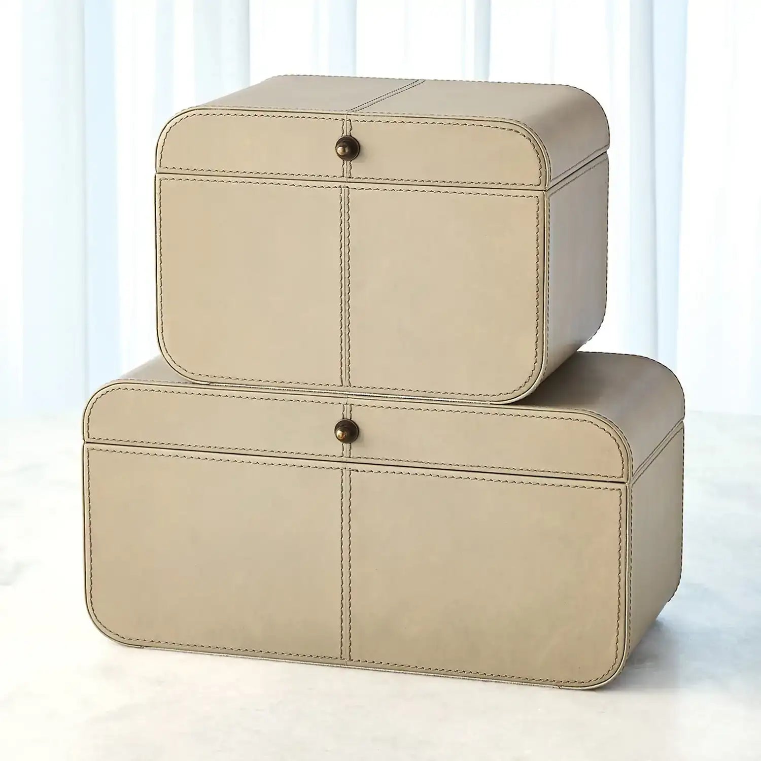 GLOBAL VIEWS CURVED CORNER BOX - Decorative Accents