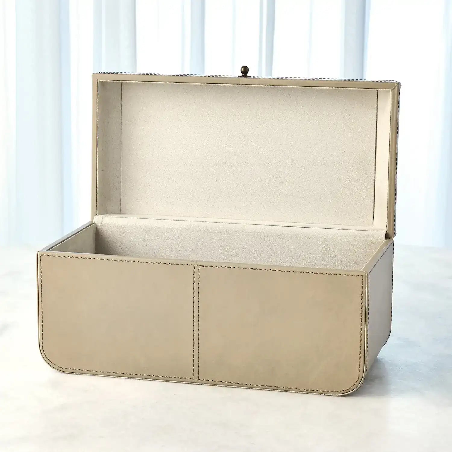 GLOBAL VIEWS CURVED CORNER BOX - Decorative Accents