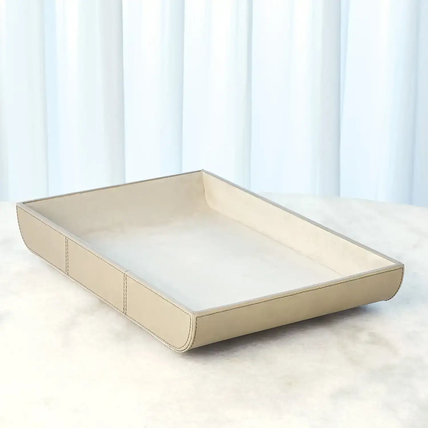 GLOBAL VIEWS CURVED CORNER TRAY - Decorative Accents