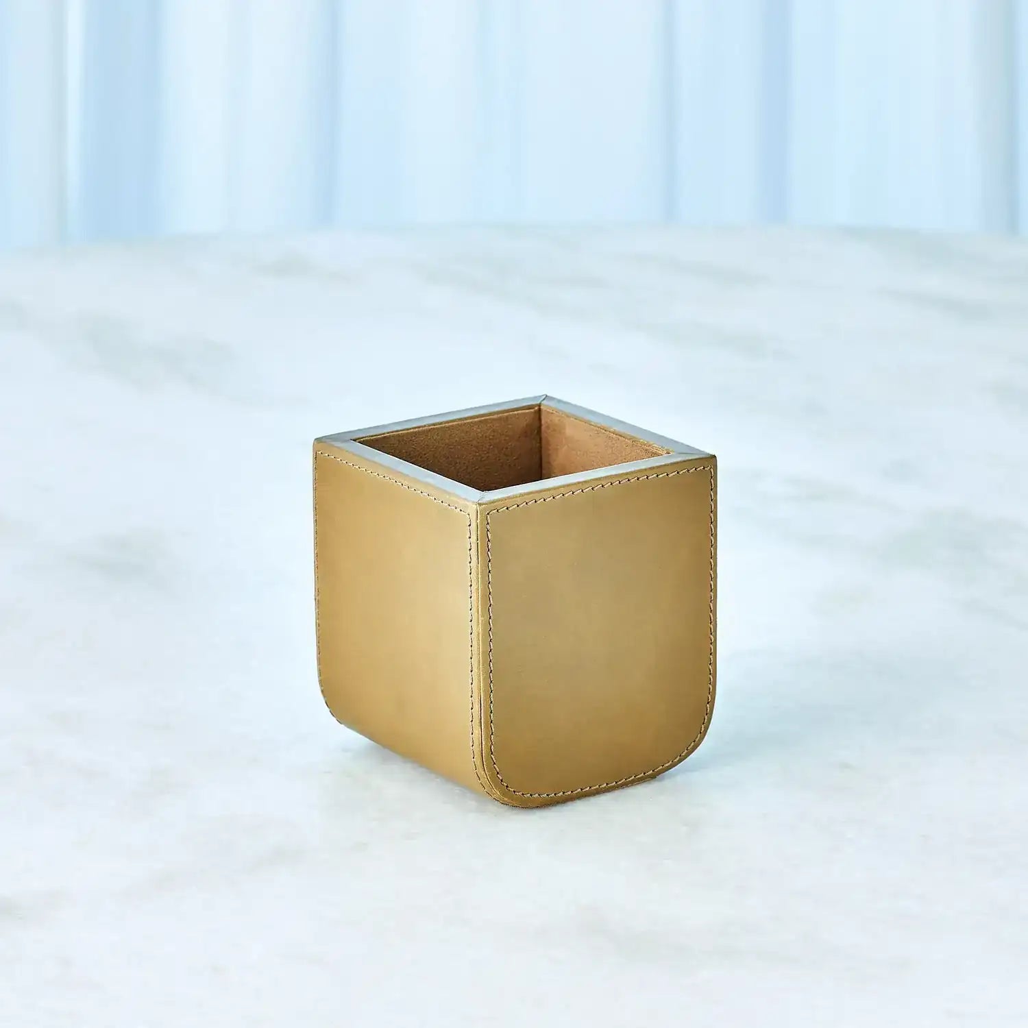 GLOBAL VIEWS RADIUS EDGE LEATHER PENCIL CUP - Decorative Accents
