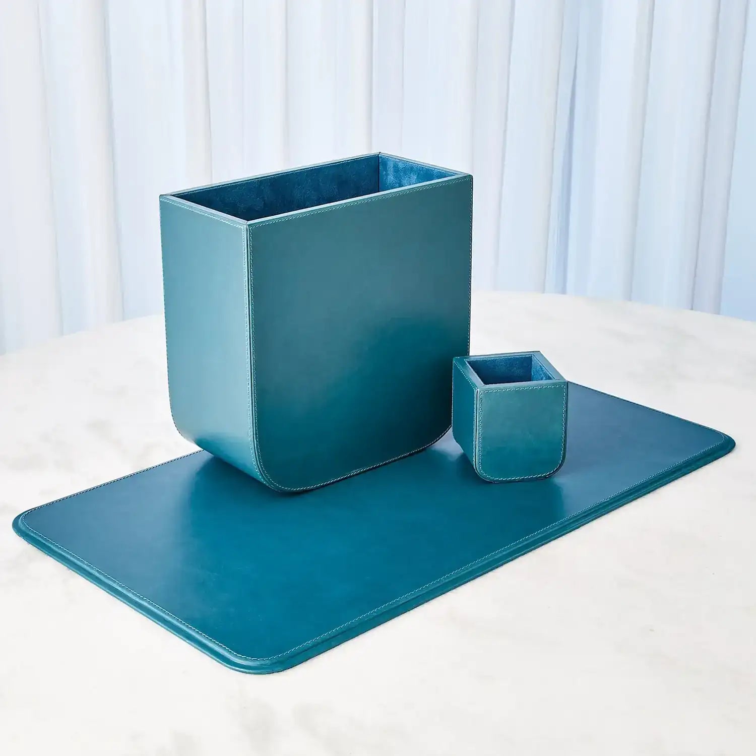 GLOBAL VIEWS RADIUS EDGE LEATHER DESK BLOTTER - Decorative Accents