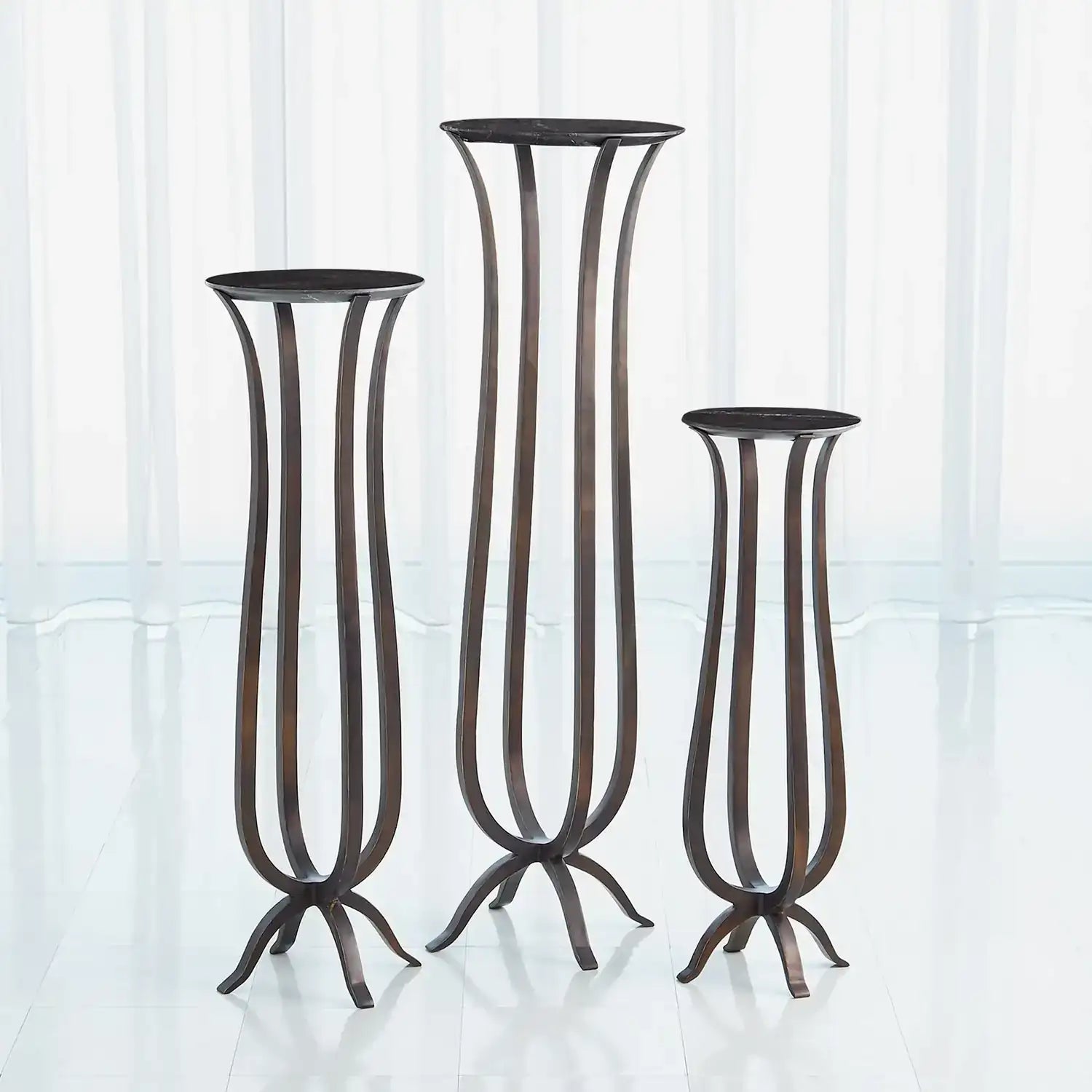 GLOBAL VIEWS CHORDA PEDESTAL - Decorative Accents