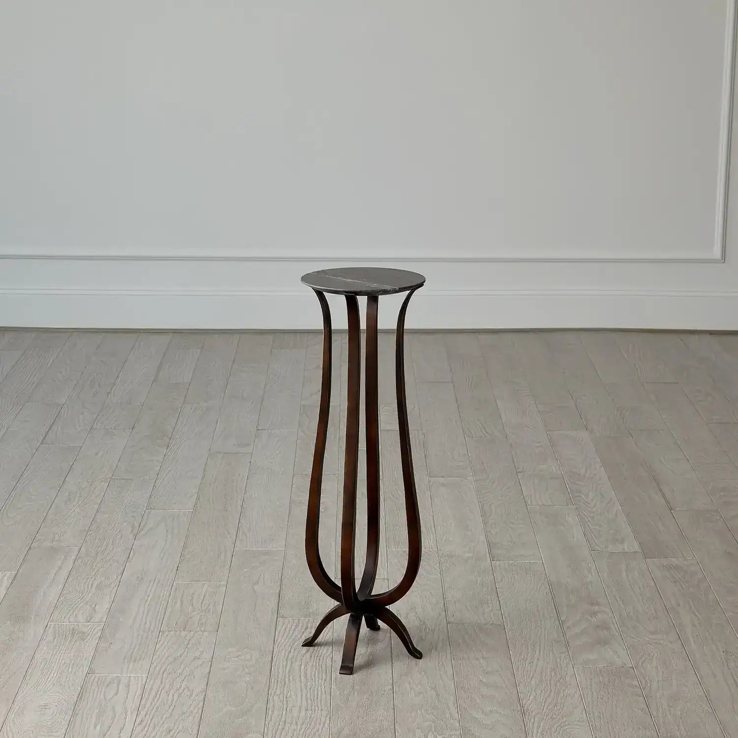 GLOBAL VIEWS CHORDA PEDESTAL - Decorative Accents