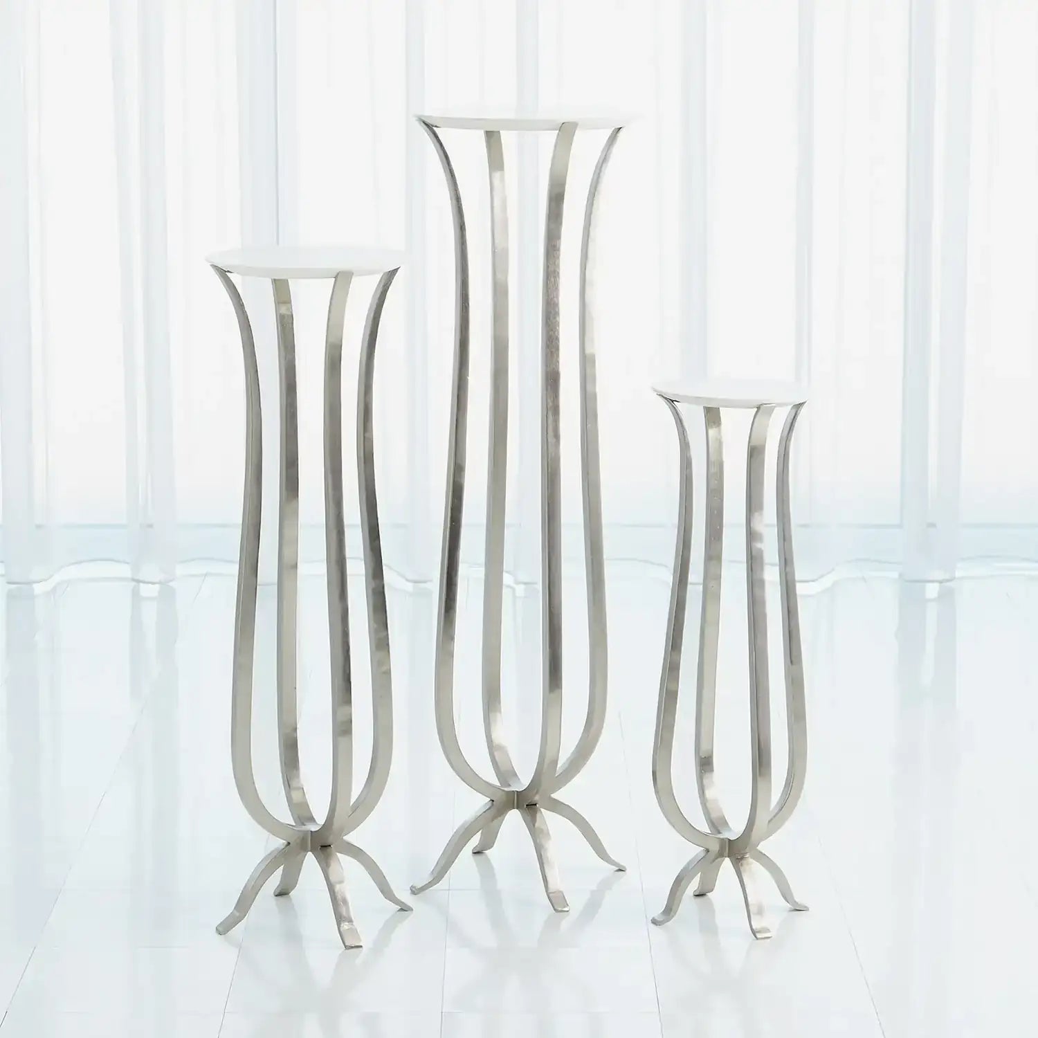 GLOBAL VIEWS CHORDA PEDESTAL - Decorative Accents