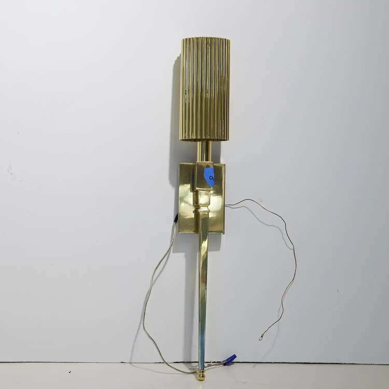 GLOBAL VIEWS, FLUTED SINGLE SCONCE, WALL SCONCES