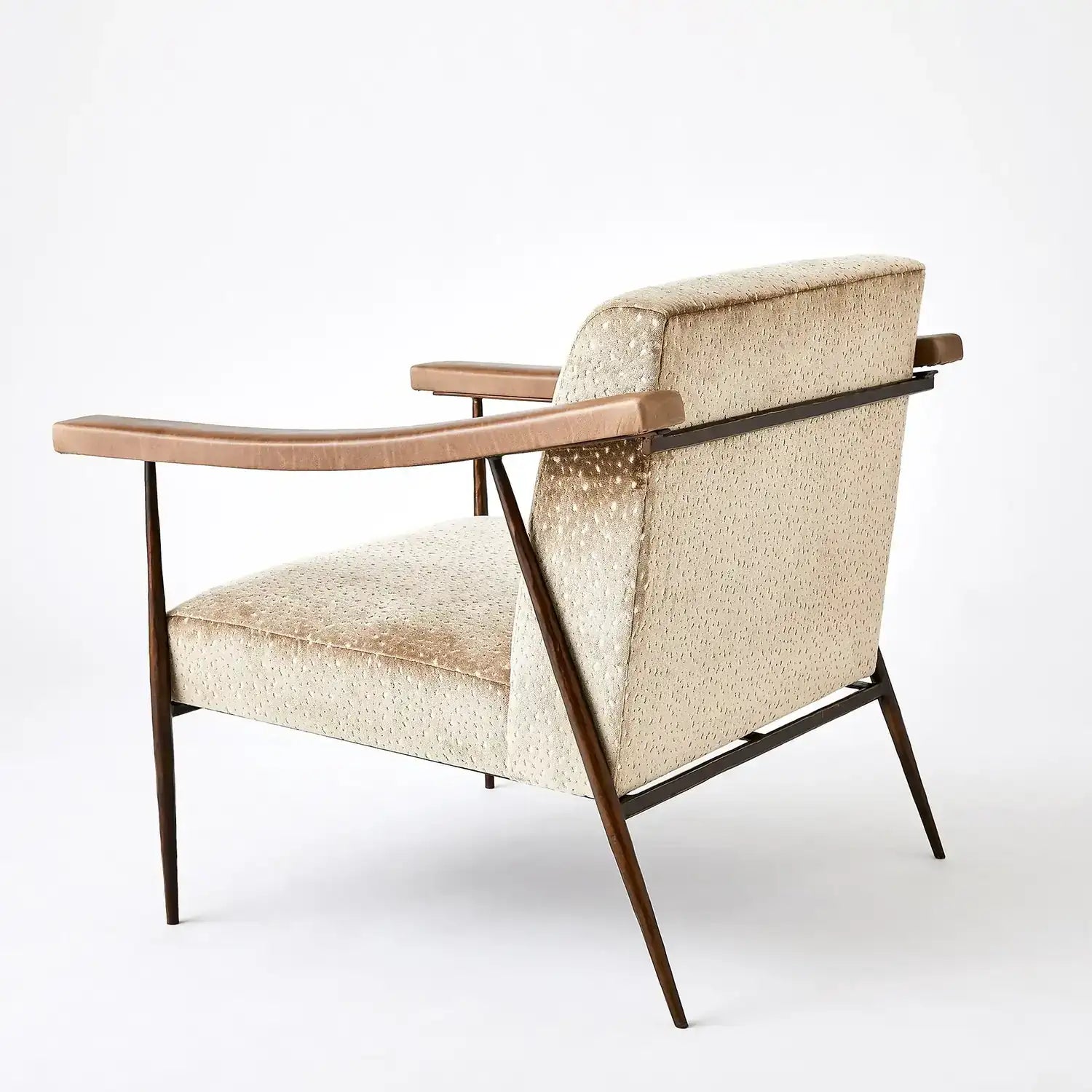 GLOBAL VIEWS L. BROOKS FABRIC/LEATHER CHAIR - Lounge