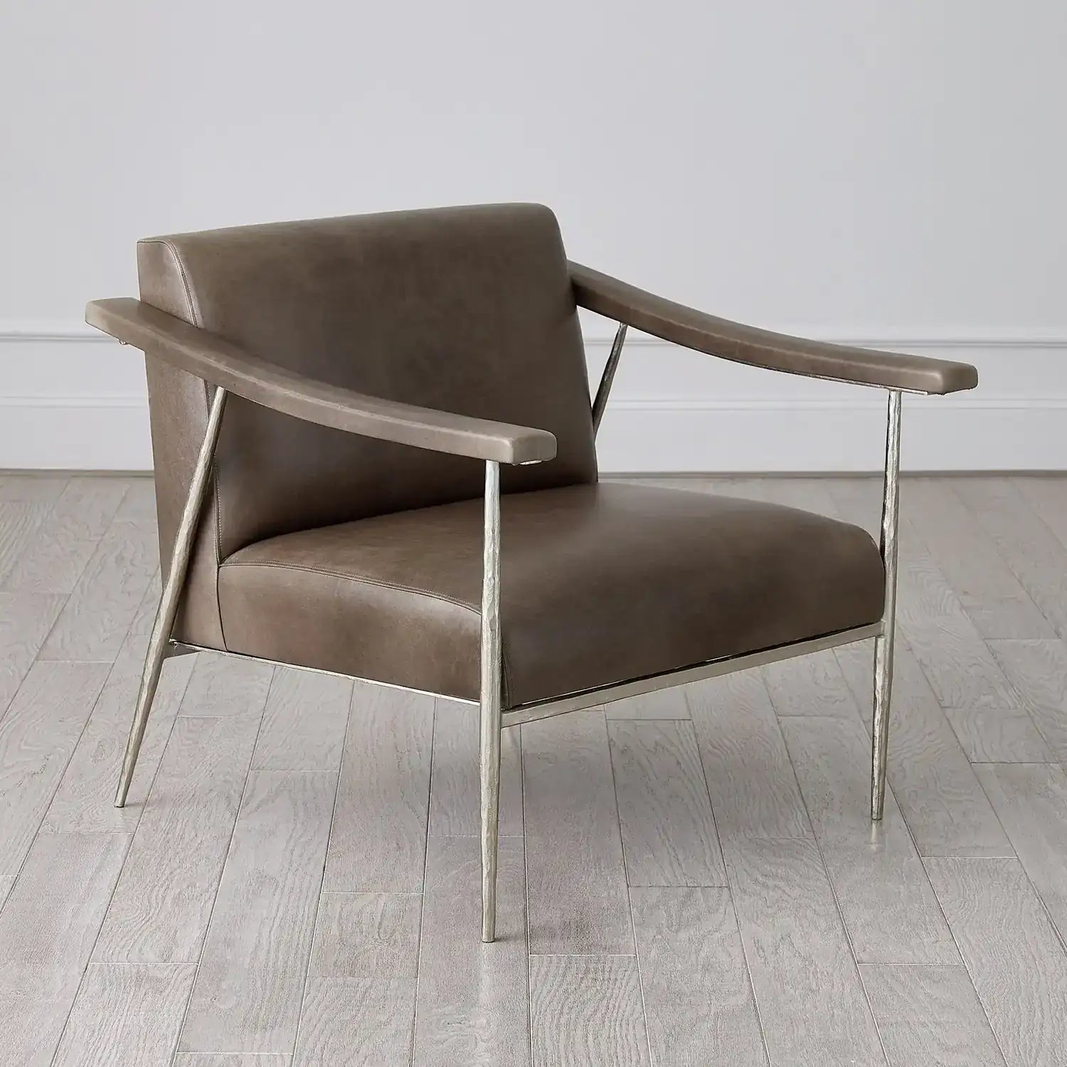 GLOBAL VIEWS L. BROOKS LEATHER CHAIR - Lounge