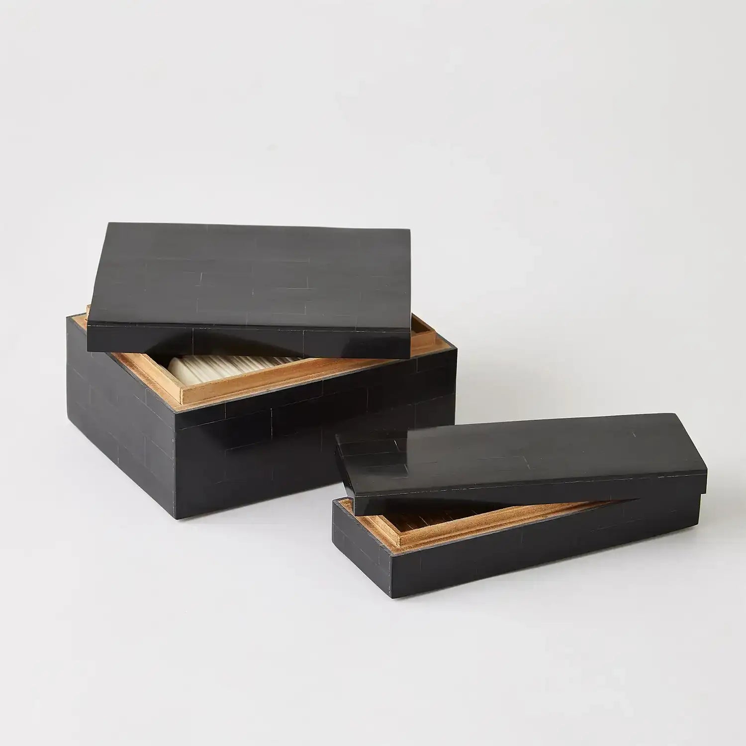GLOBAL VIEWS BOXED BONE DOMINO SET - Decorative Accents