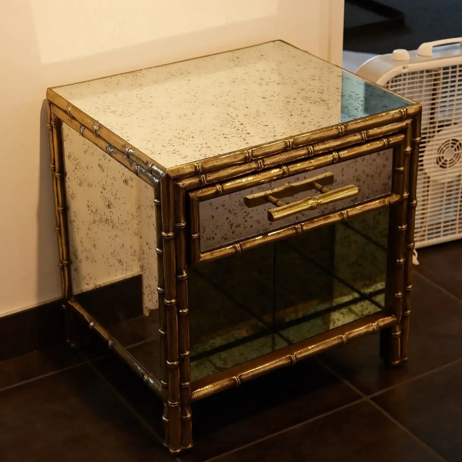 GLOBAL VIEWS BAMBOO BEDSIDE CHEST - Beds