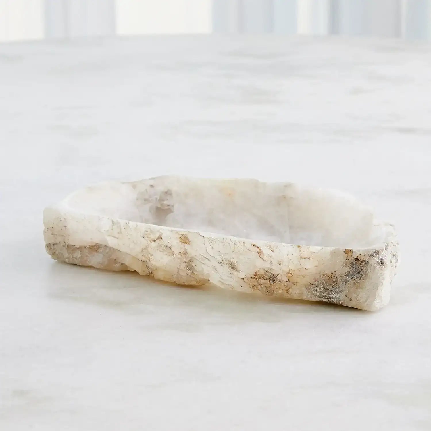 GLOBAL VIEWS QUARTZ TRAY - Decorative Accents
