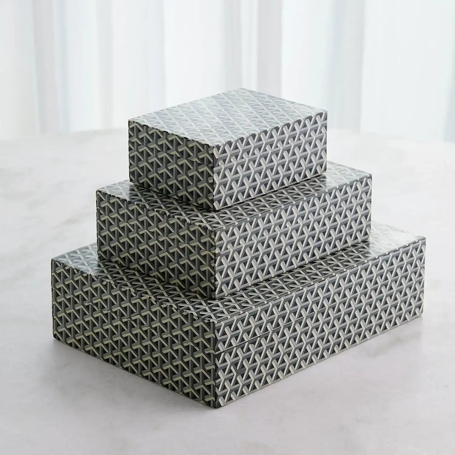 GLOBAL VIEWS INTERWOVEN BOX - Decorative Accents