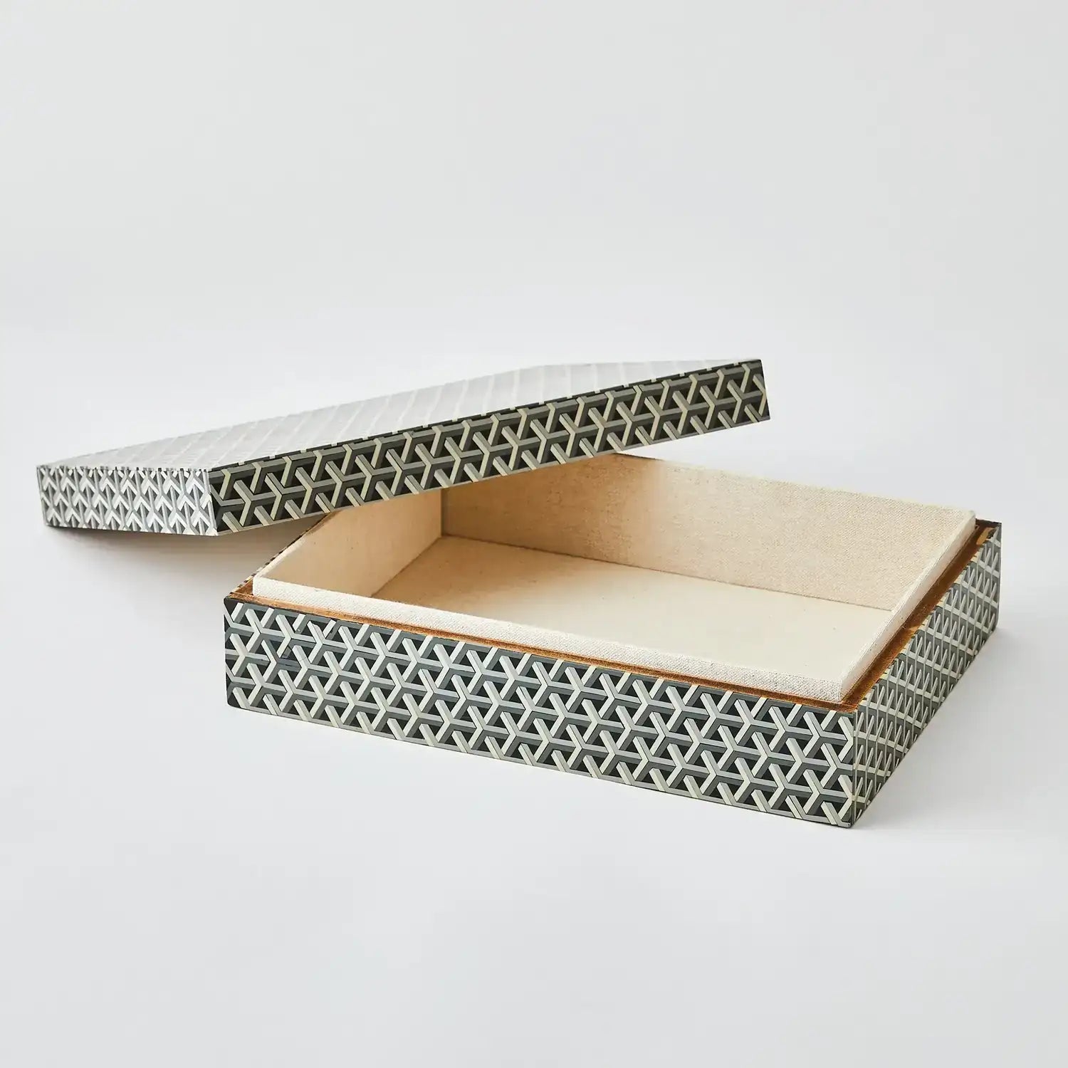 GLOBAL VIEWS INTERWOVEN BOX - Decorative Accents