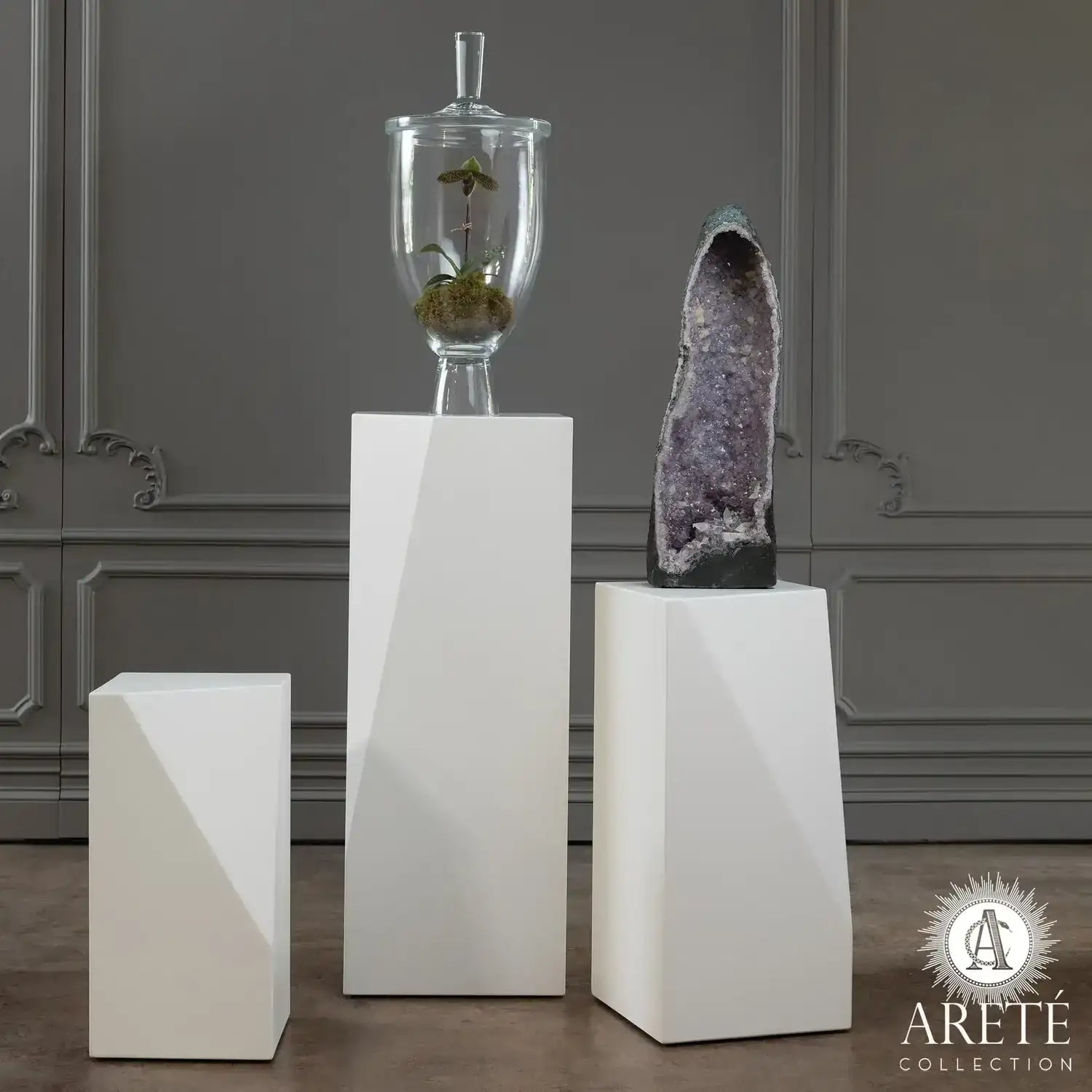 GLOBAL VIEWS FACET PEDESTAL - Decorative Accents