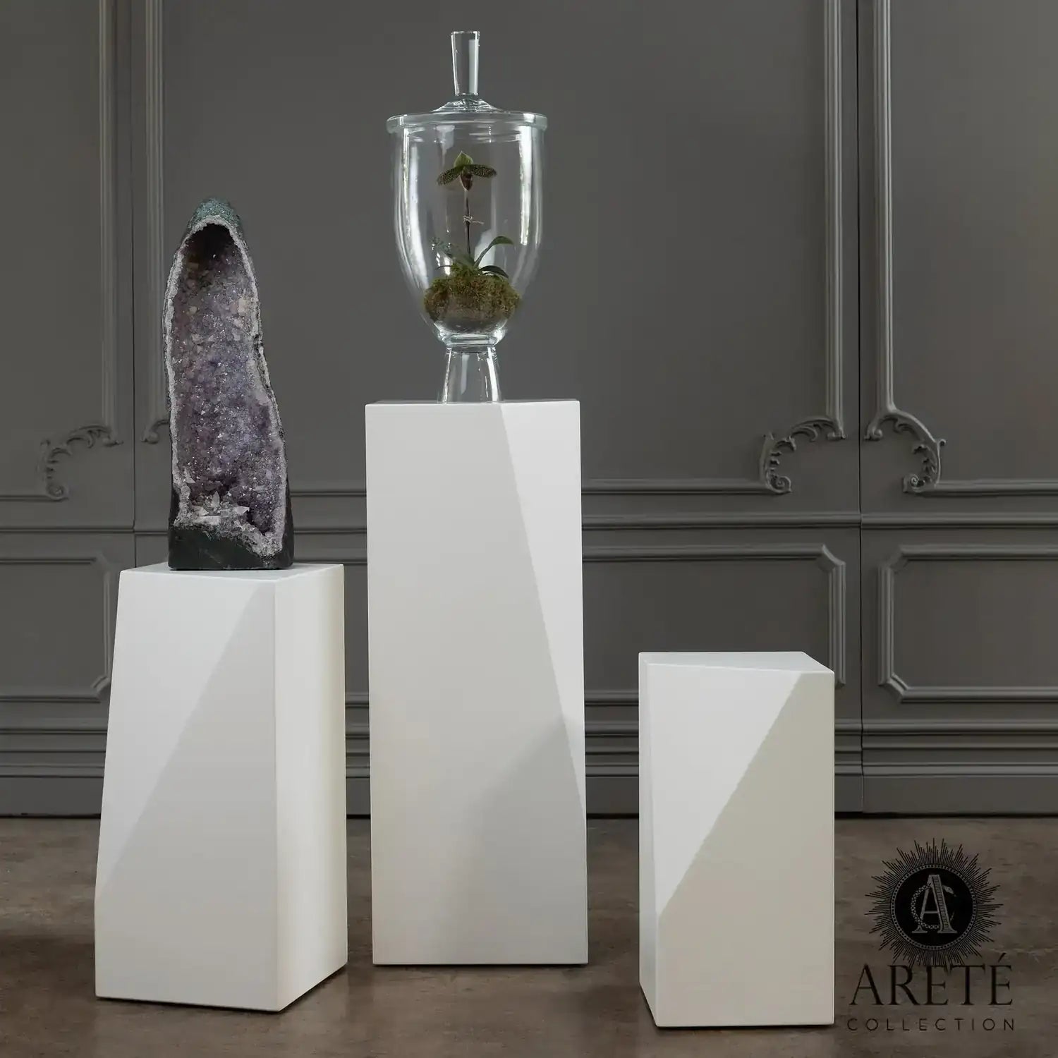 GLOBAL VIEWS FACET PEDESTAL - Decorative Accents